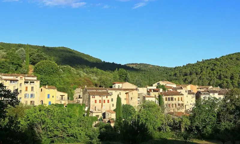 DECOUVERTE DES VILLAGES DE DRACENIE: MONTFERRAT