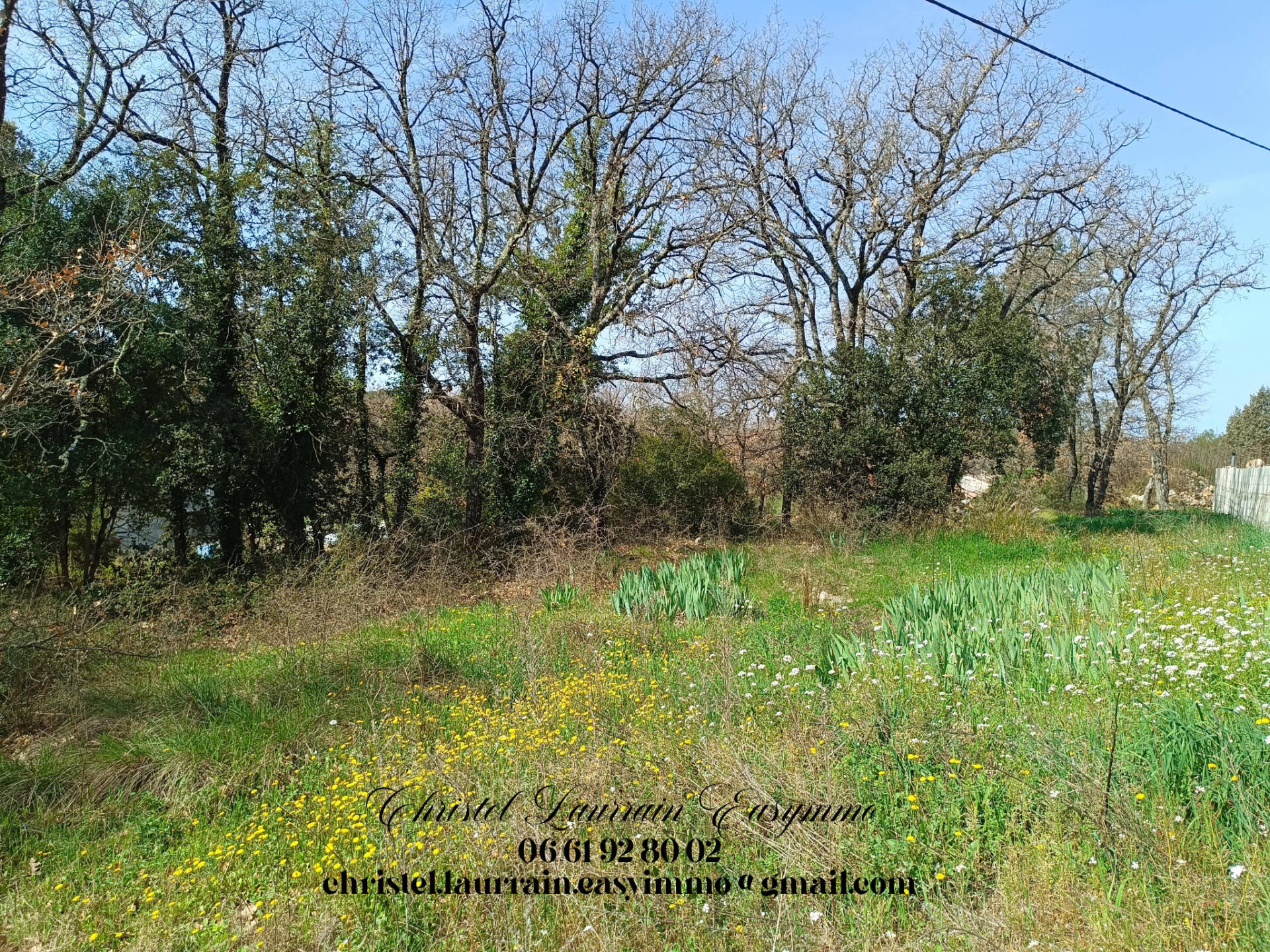 Terrain à Fox-Amphoux