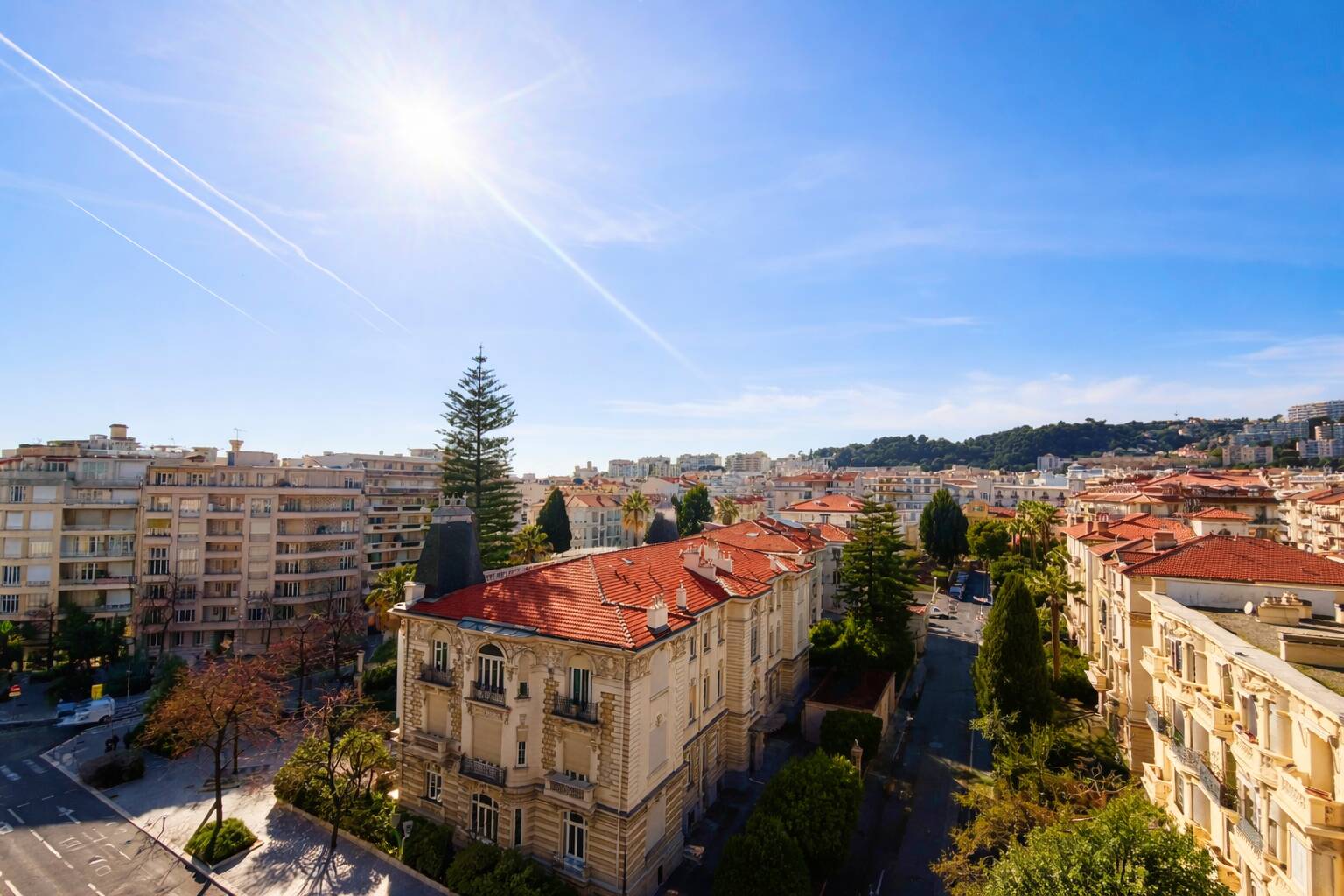 Appartement  - 2 pièces  - 54.01 m² -  369 000 € - À vendre 