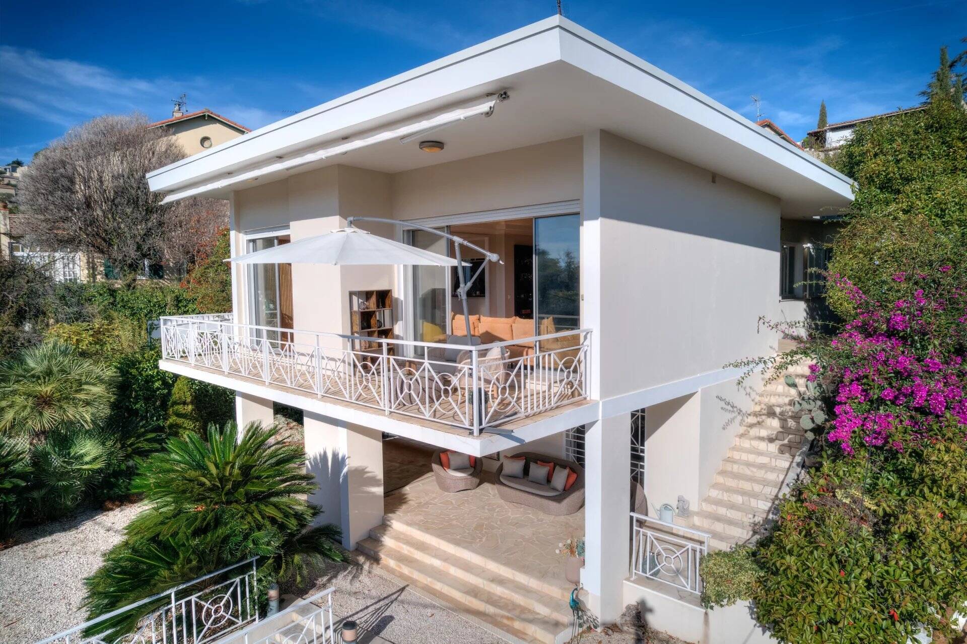 Maison  - Maison individuelle  - 6 pièces  - 190.35 m² -  1 198 000 € - À vendre 