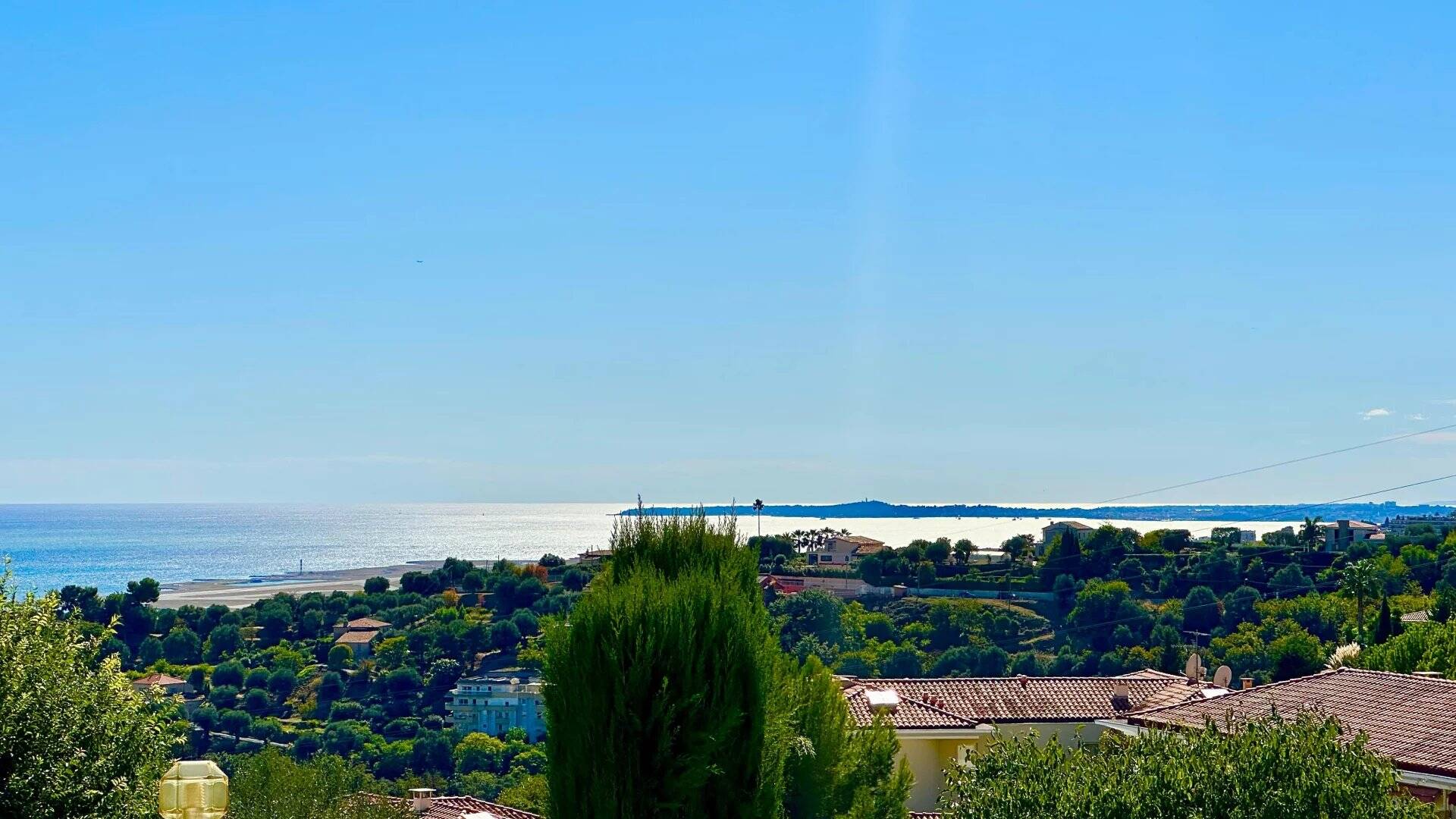 Appartement  - 4 pièces  - 112.0 m2 -  849 000 € - À vendre 