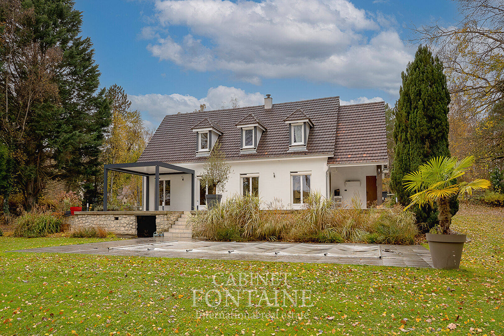 Proche Beauvais, Un havre de paix rénové avec goût de 160m²