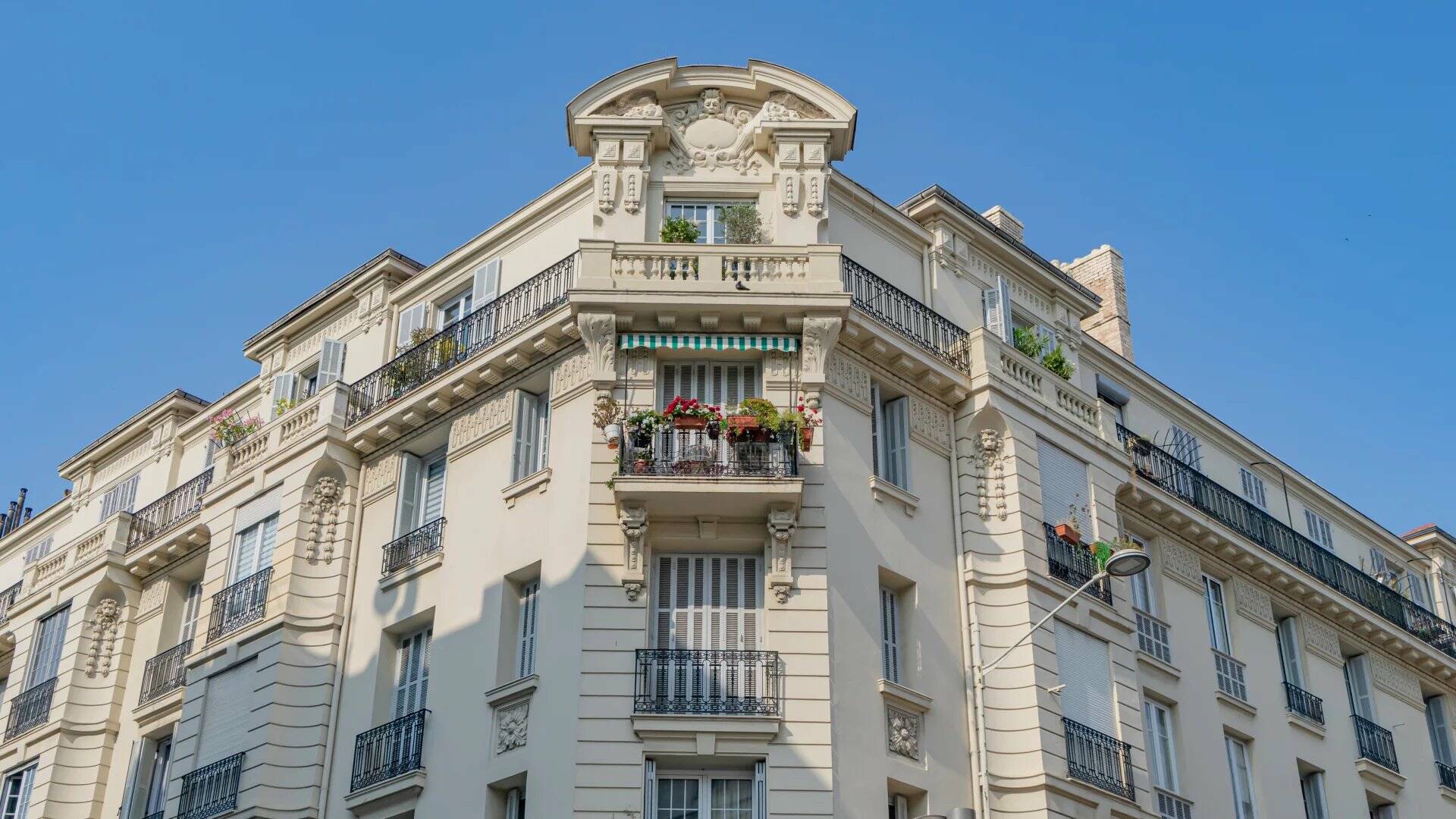 Appartement  - 3 pièces  - 95.4 m2 -  925 000 € - À vendre