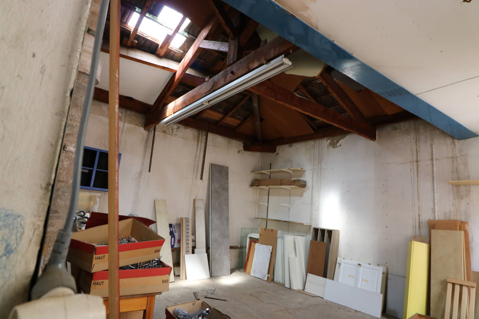 Maison  - Maison de ville  - 6 pièces  - 272.0 m2 -  1 050 000 € - À vendre 