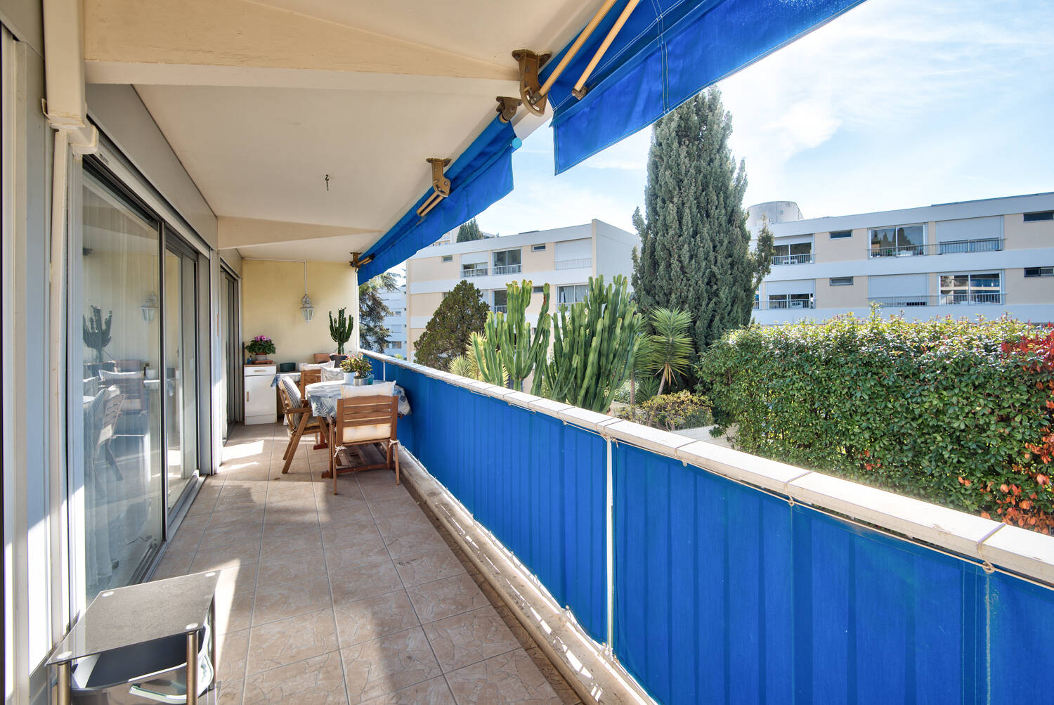 Appartement  - 4 pièces  - 80.64 m² -  380 000 € - À vendre 