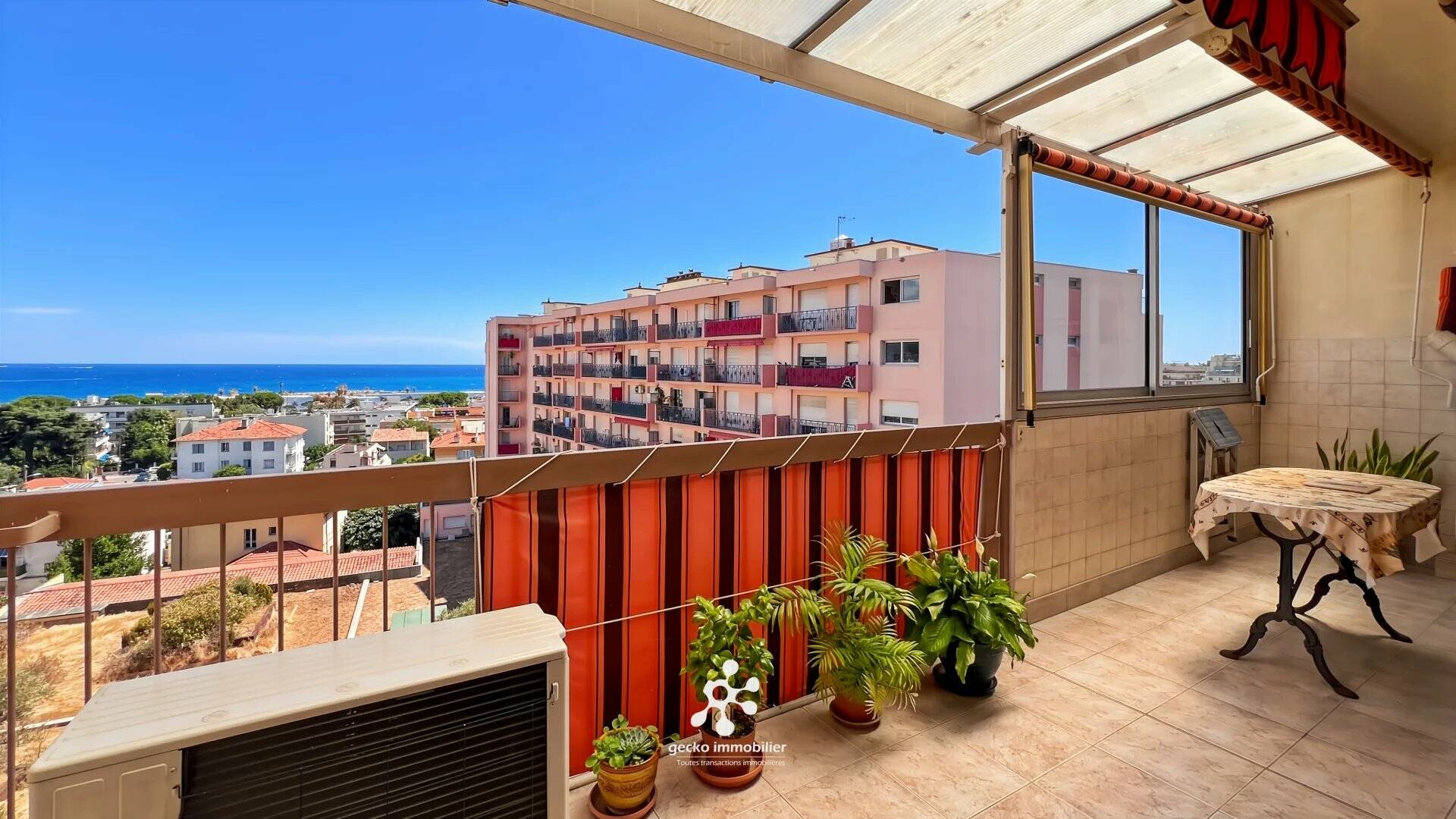 NICE - FERBER - Appartement 3 pièces - Vue Mer - Terrasse - Loggia - Garage - Cave
