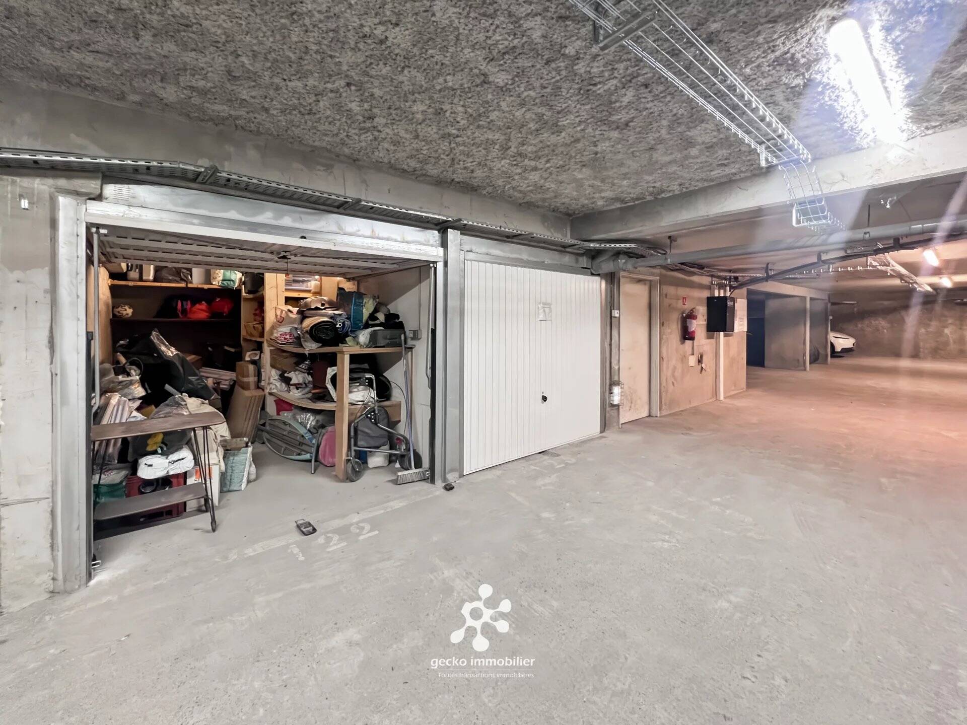 NICE - GROSSO - Garage fermé