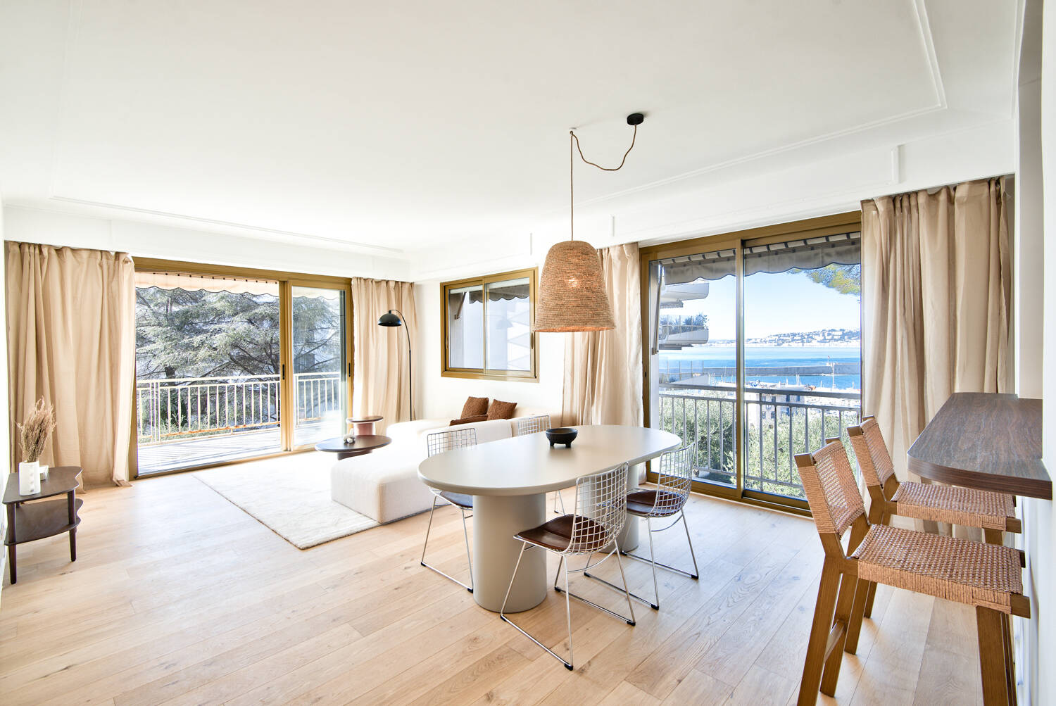 Appartement  - 3 pièces  - 93.0 m2 -  1 580 000 € - À vendre 