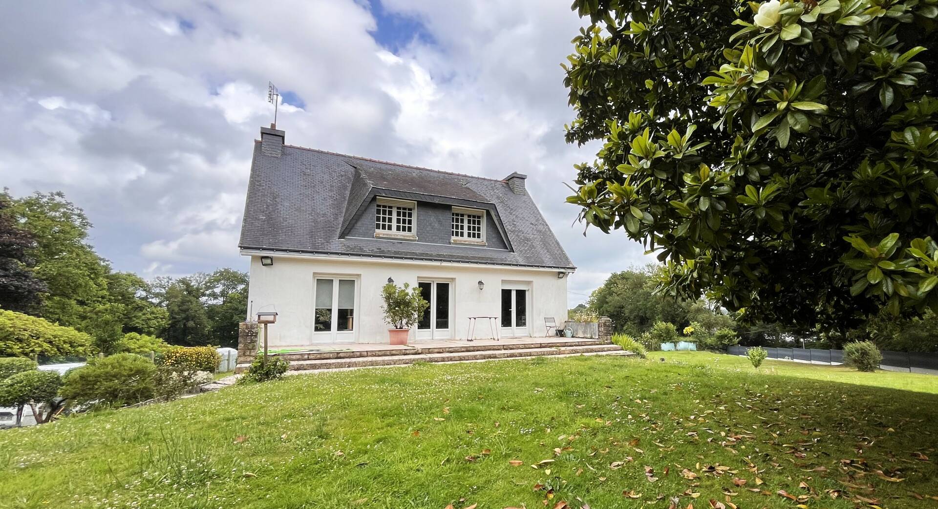 Maison viager occupé à LANVENEGEN dans le Morbihan