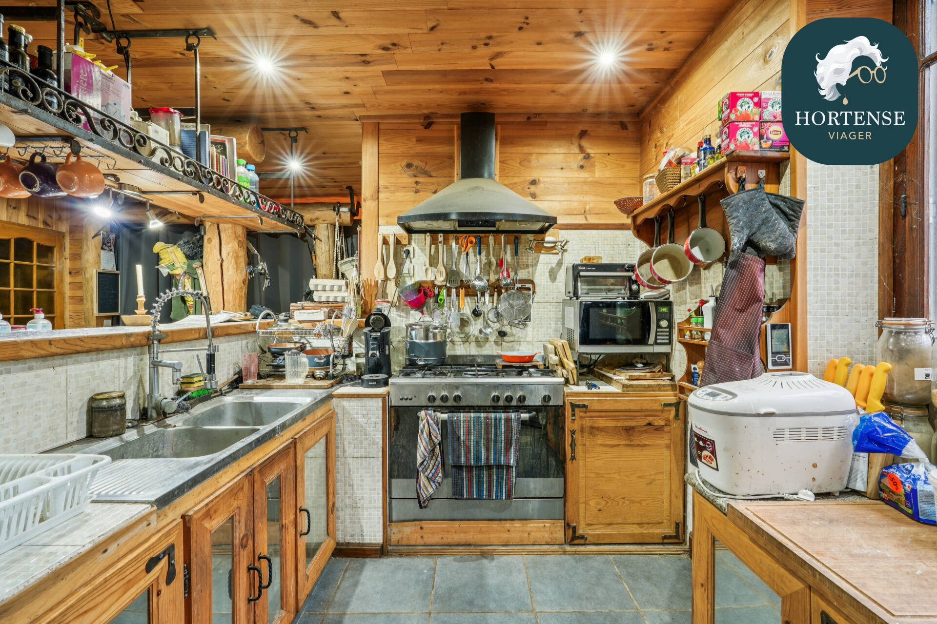 VENTE À TERME OCCUPÉE À ÉCOLE