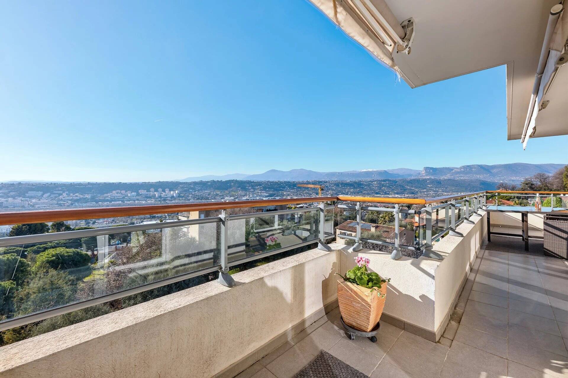 Appartement  - Appartement  - 4 pièces  - 78.75 m² -  569 000 € - À vendre 