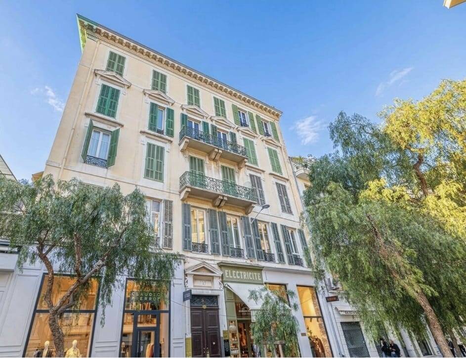 Appartement  - Studio  - 20.0 m² -  235 000 € - À vendre 