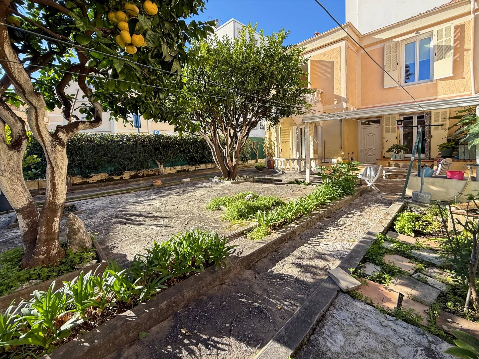 Maison en plein centre ville à Cagnes sur Mer