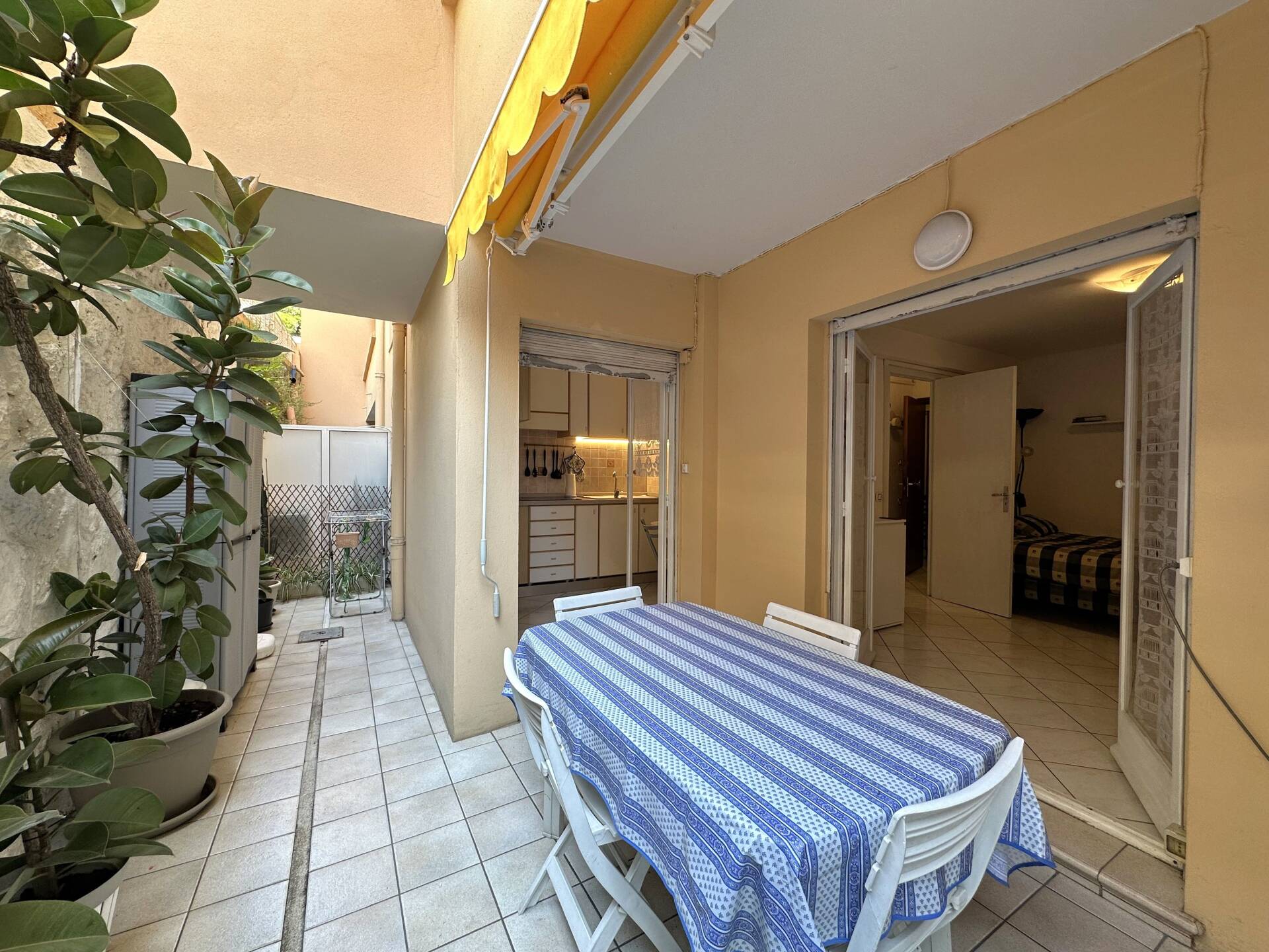 STUDIO A LOUER MENTON CENTRE