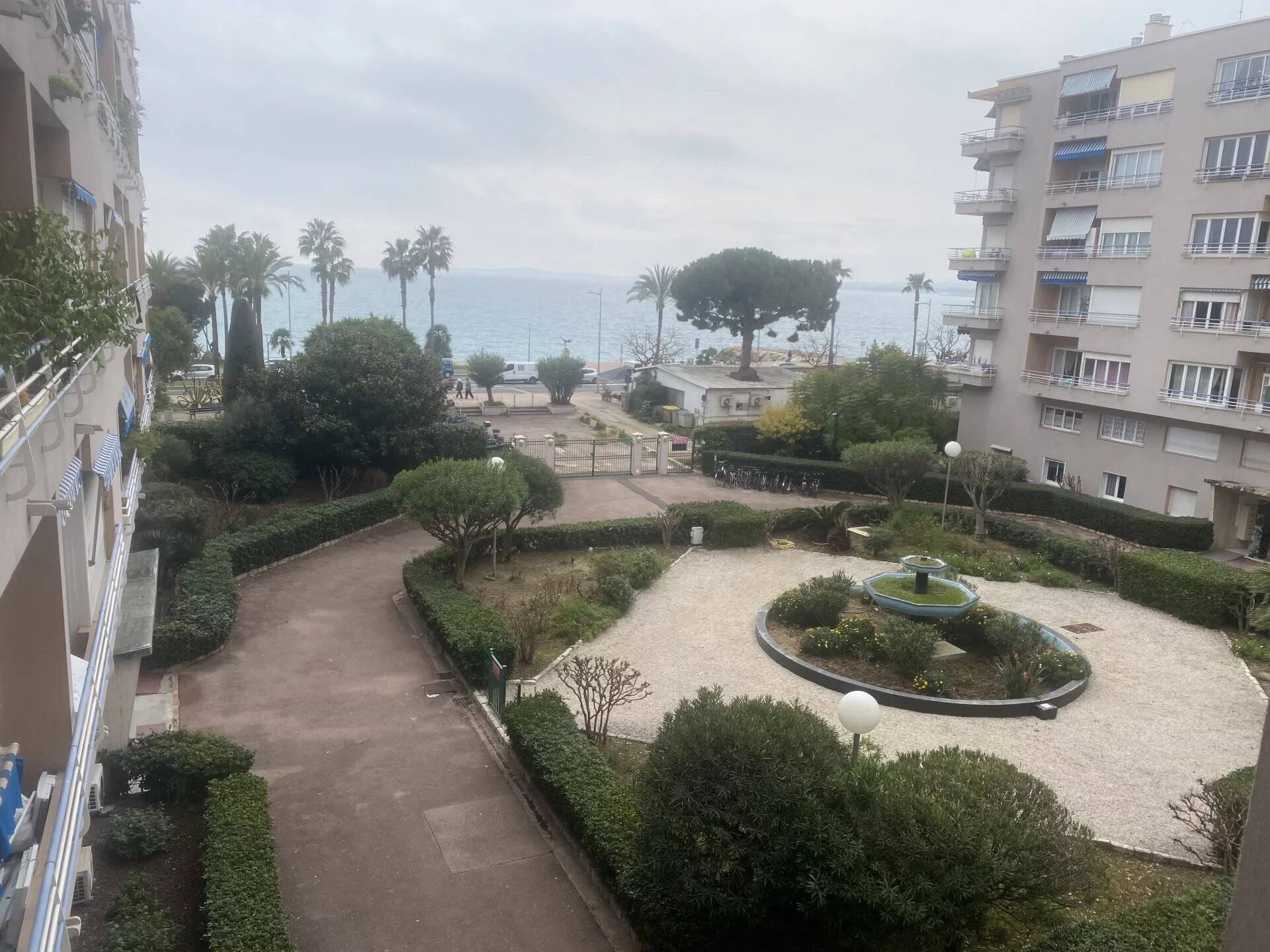 Appartement  - 2 pièces  - 48.0 m2 -  360 000 € - À vendre 