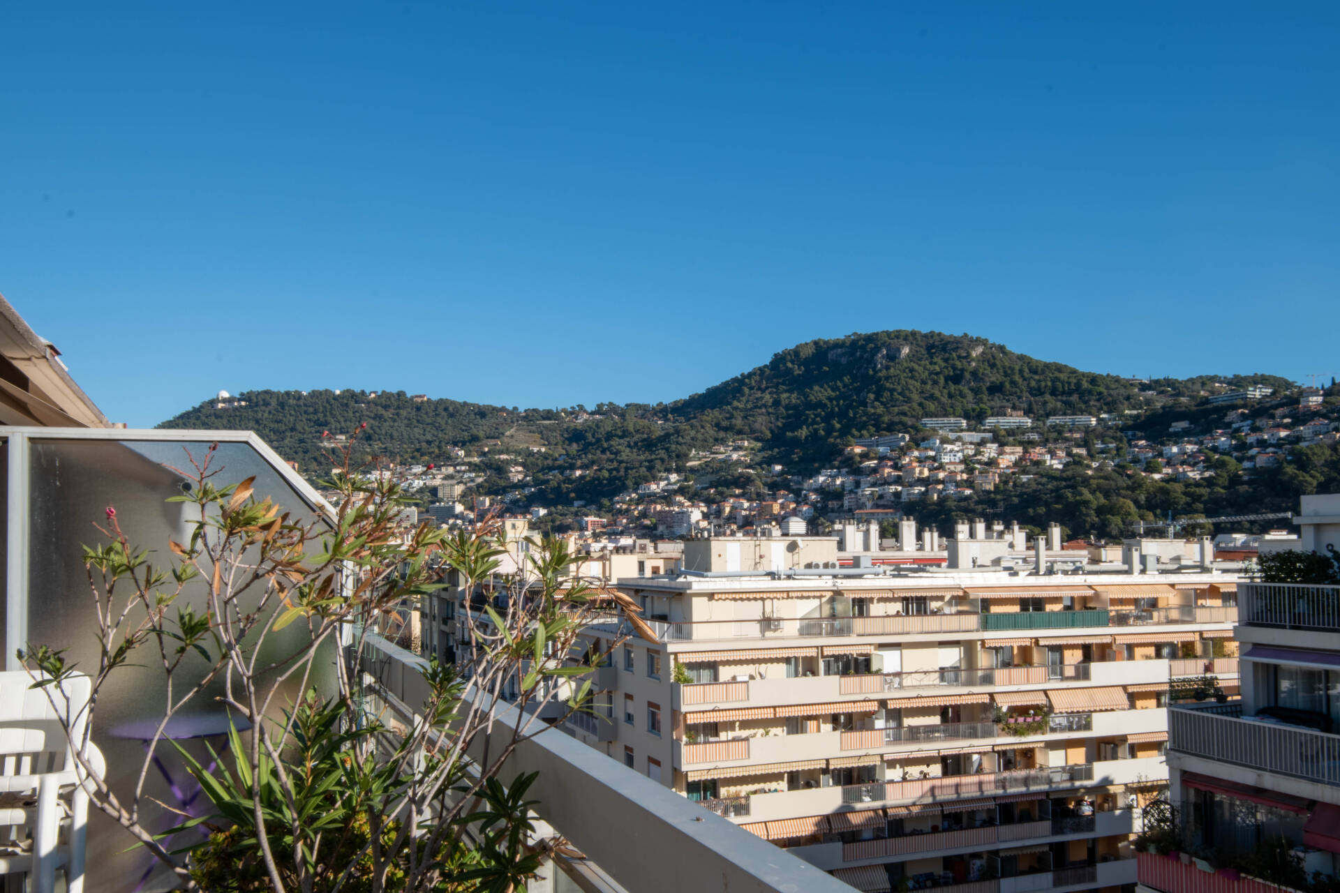 Appartement  - 5 pièces  - 108.0 m2 -  865 000 € - À vendre 