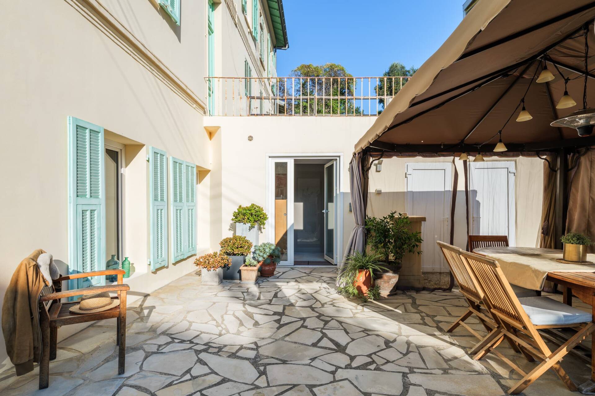 Appartement  - Duplex  - 5 pièces  - 113.0 m² -  649 000 € - À vendre 