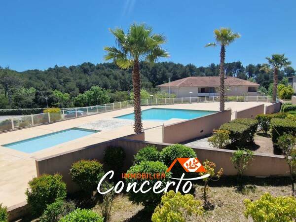 Achat T2 avec terrasse et parking à Roquebrune sur argens