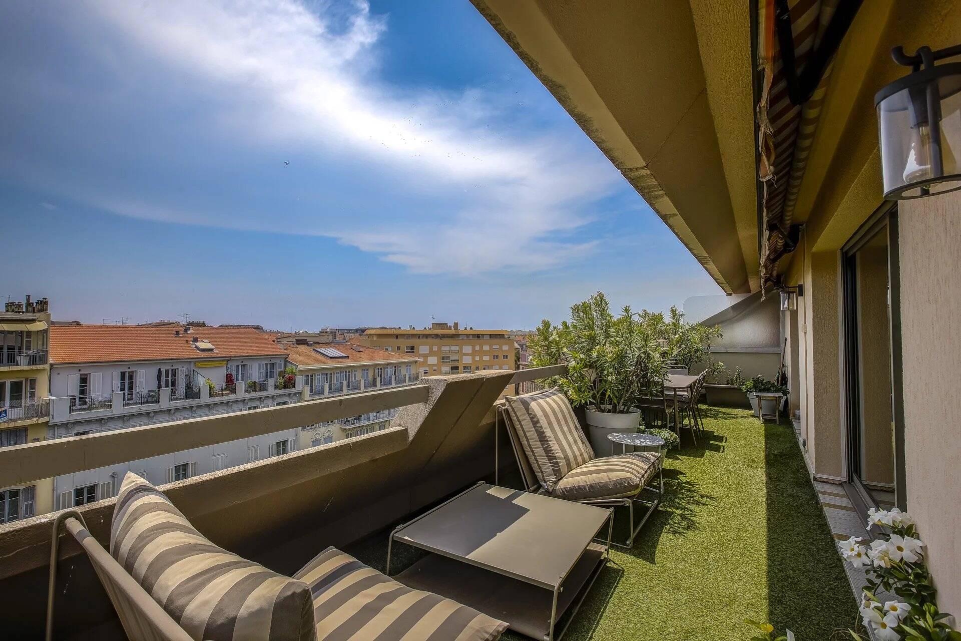 Appartement  - 4 pièces  - 107.0 m² -  760 000 € - À vendre 