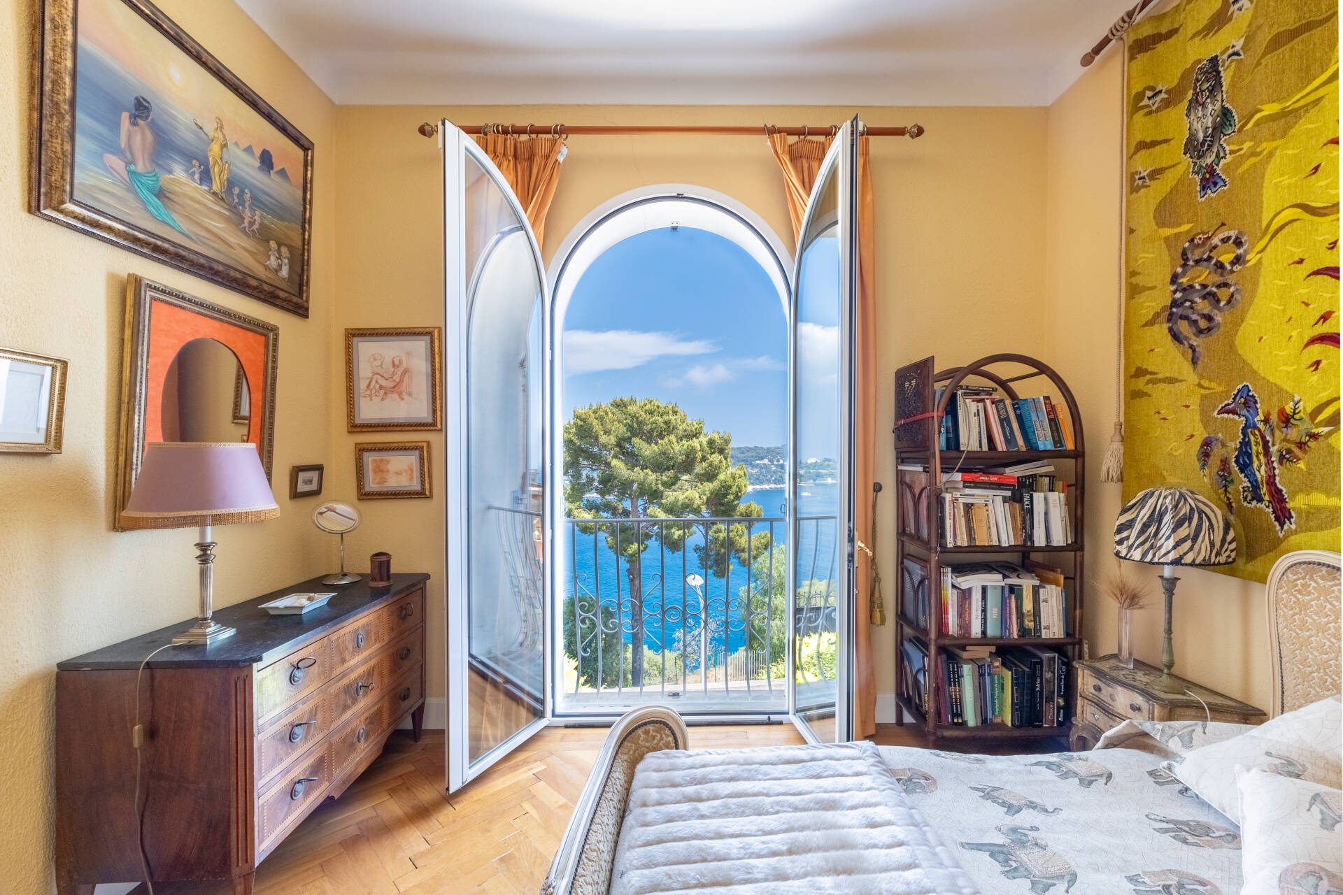 Maison  - 7 pièces  - 203.07 m2 -  2 940 000 € - À vendre 