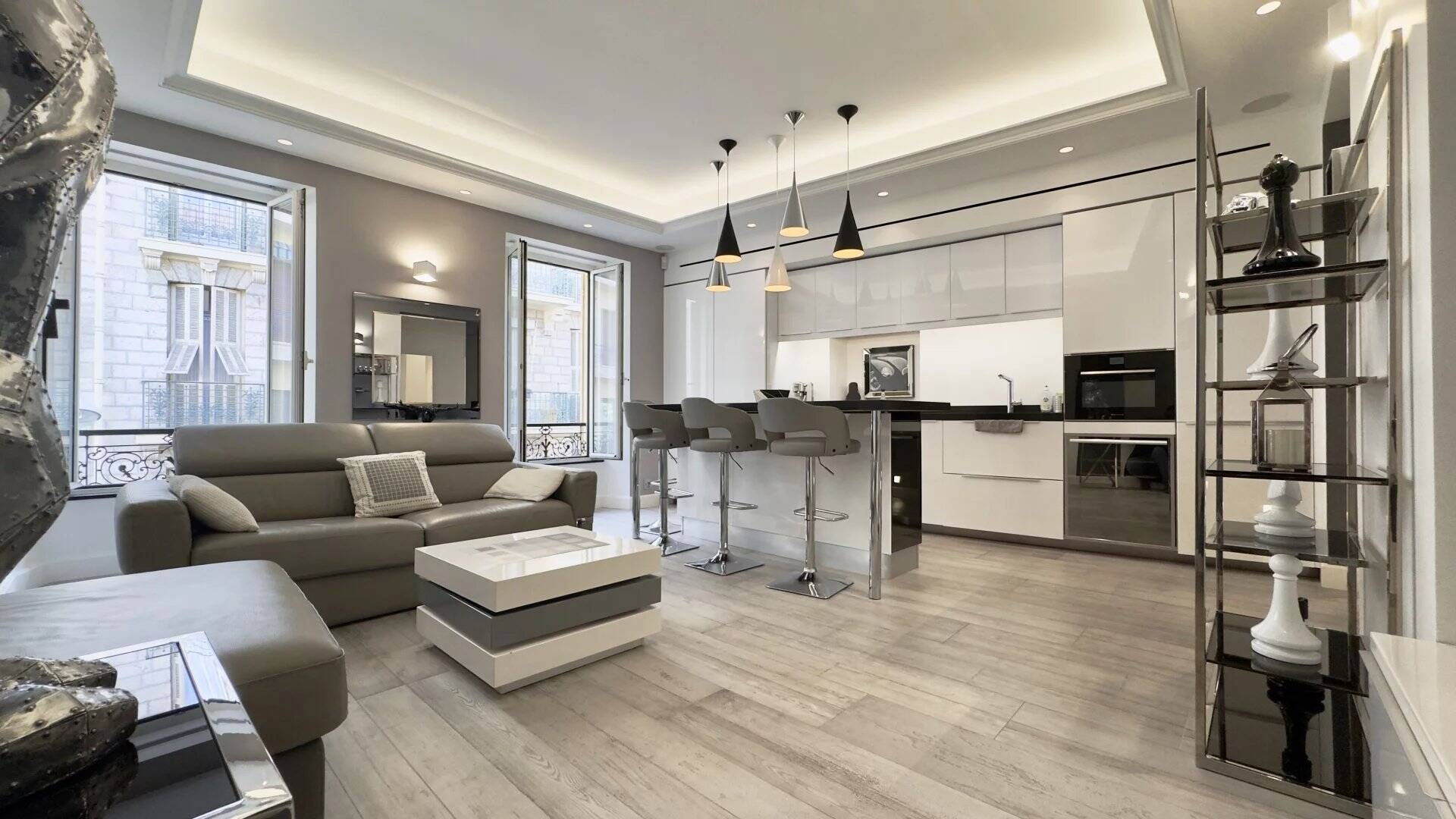 Appartement  - 2 pièces  - 48.16 m2 -  379 000 € - À vendre 