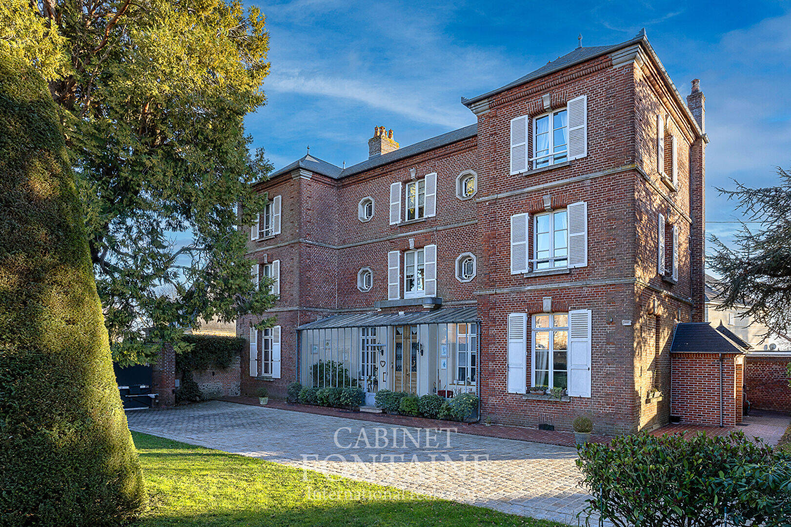 DEMEURE DE CARACTERE