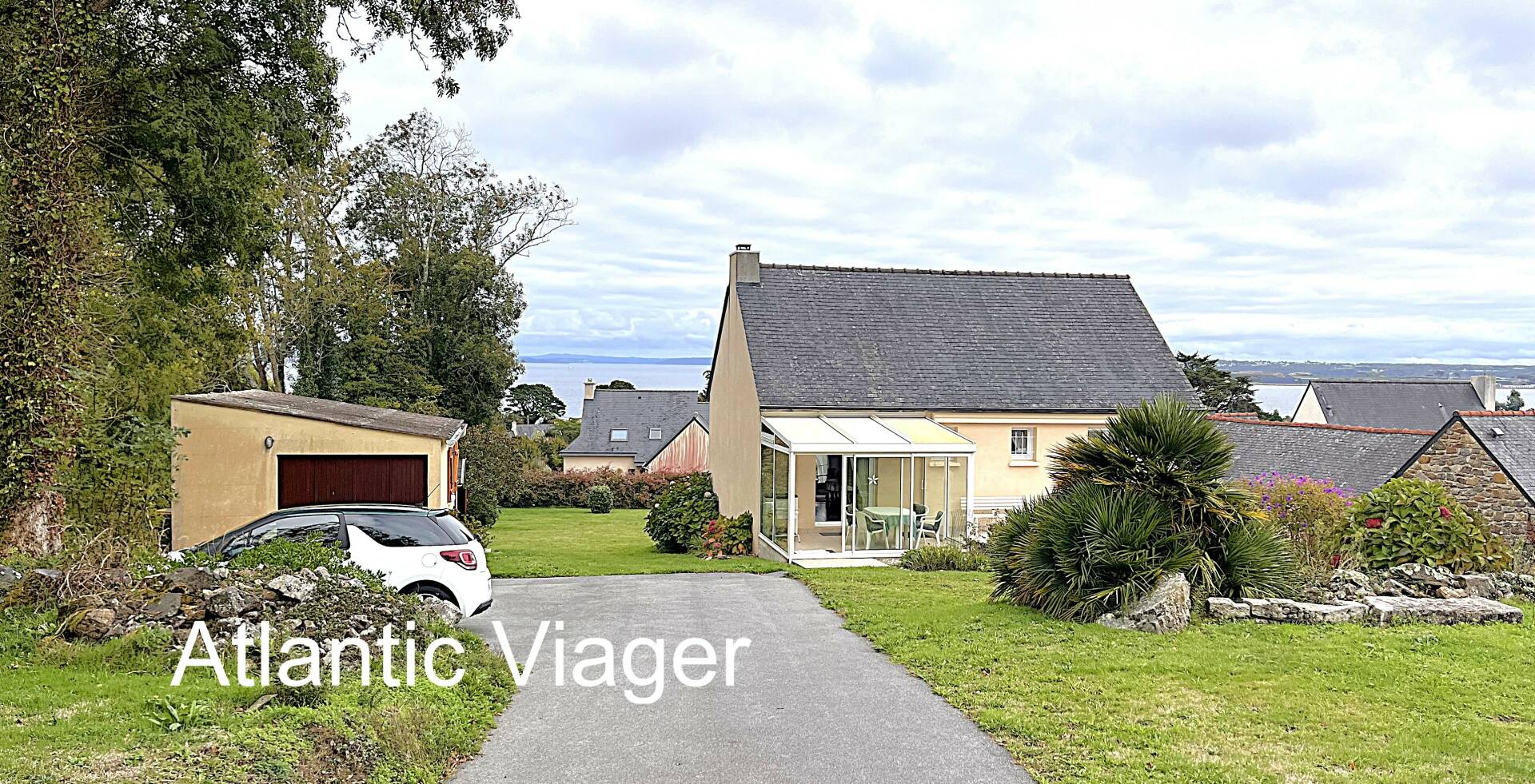 Maison vue mer en viager occupé à ROSCANVEL (Finistère)