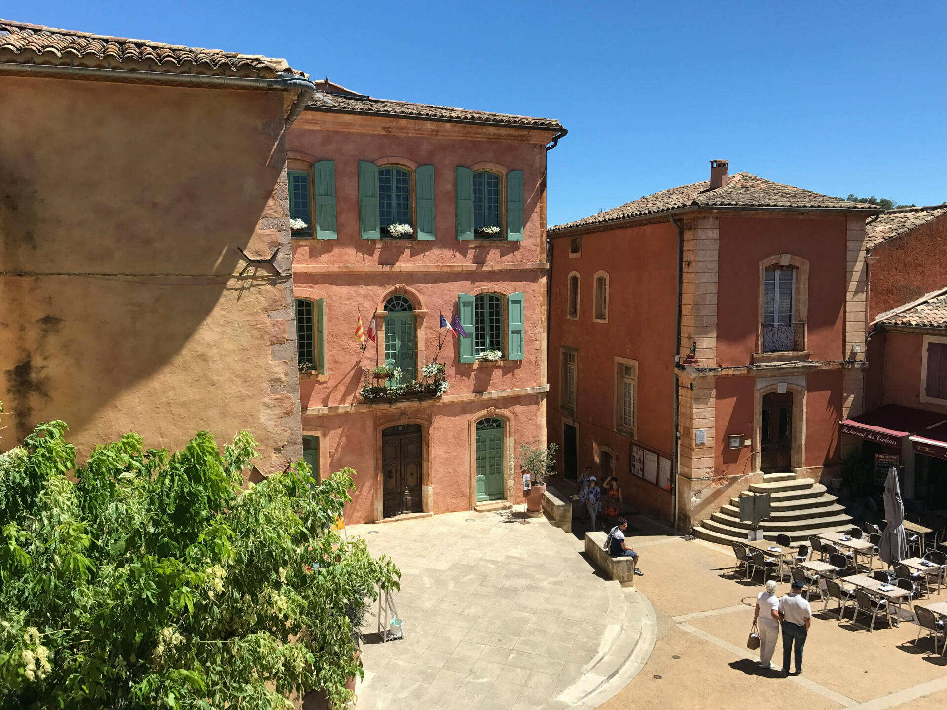 VENTE VIAGER OCCUPÉE : Maison T7 à Roussillon en Provence