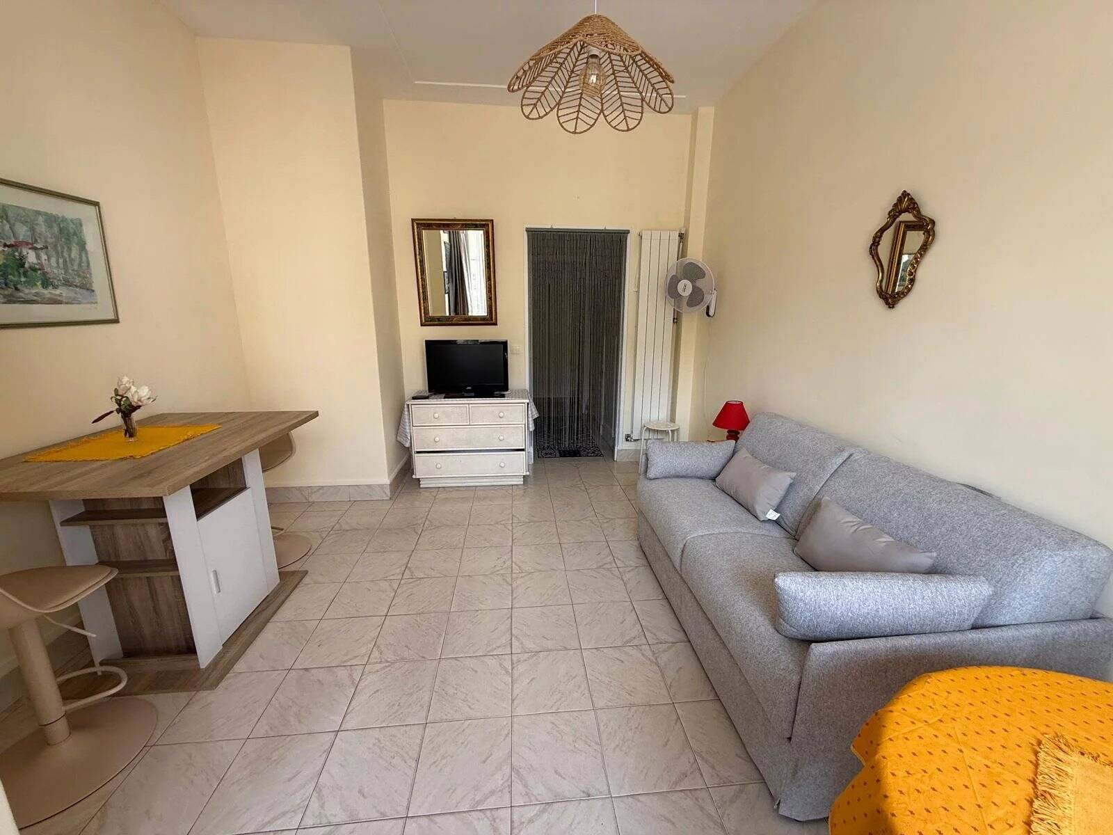 Nice Carré D'or Studio avec balcon