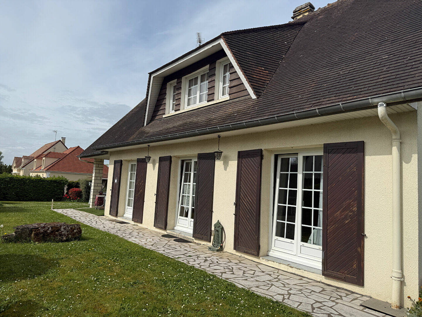 Maison Beauvais QUARTIER RECHERCHE