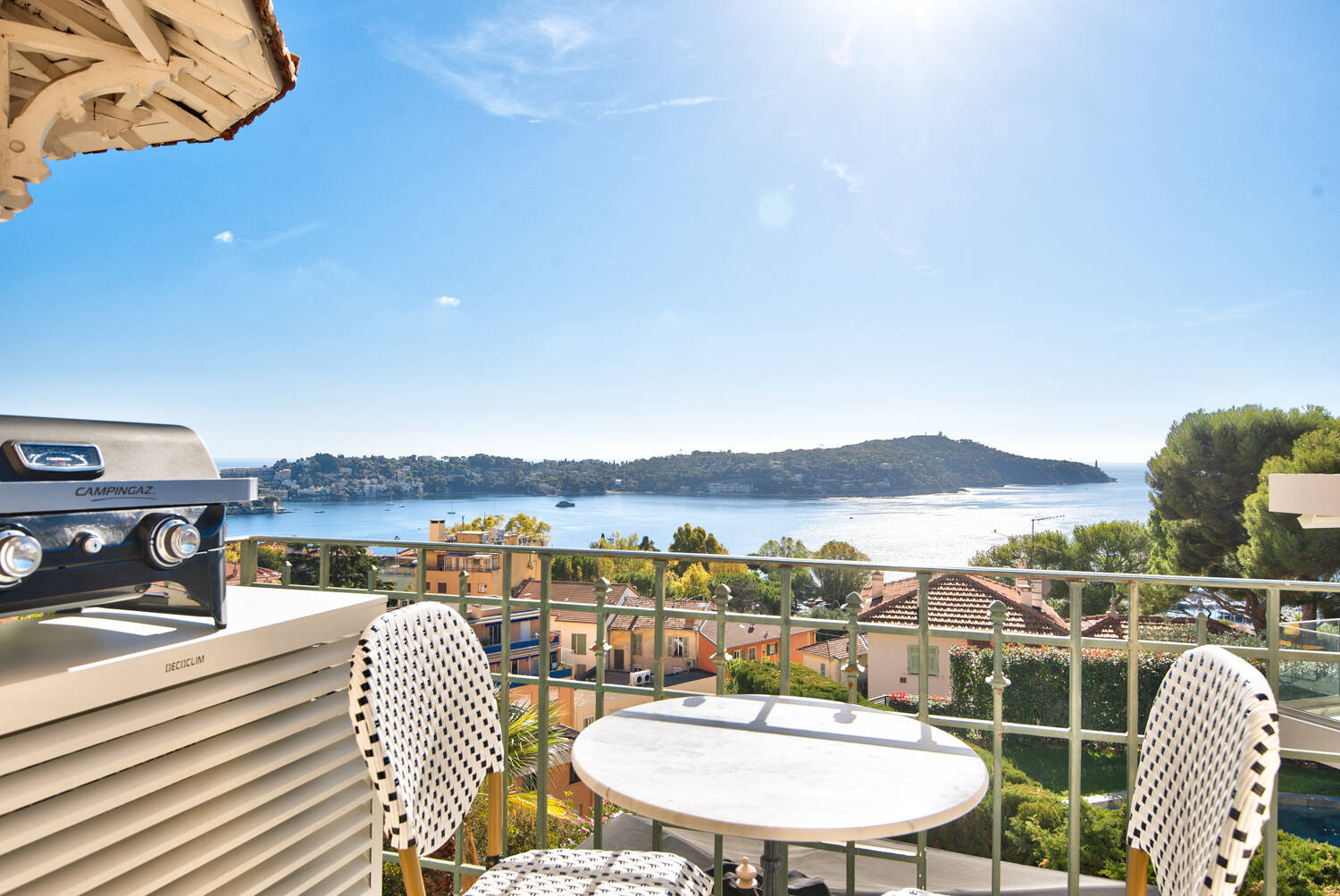 Appartement  - 3 pièces  - 87.32 m2 -  1 200 000 € - À vendre