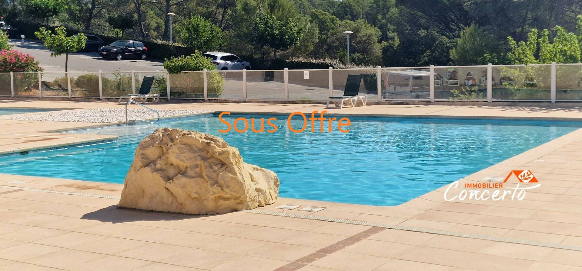 Achat T2 avec terrasse et parking à Roquebrune sur argens - Sous Offre -