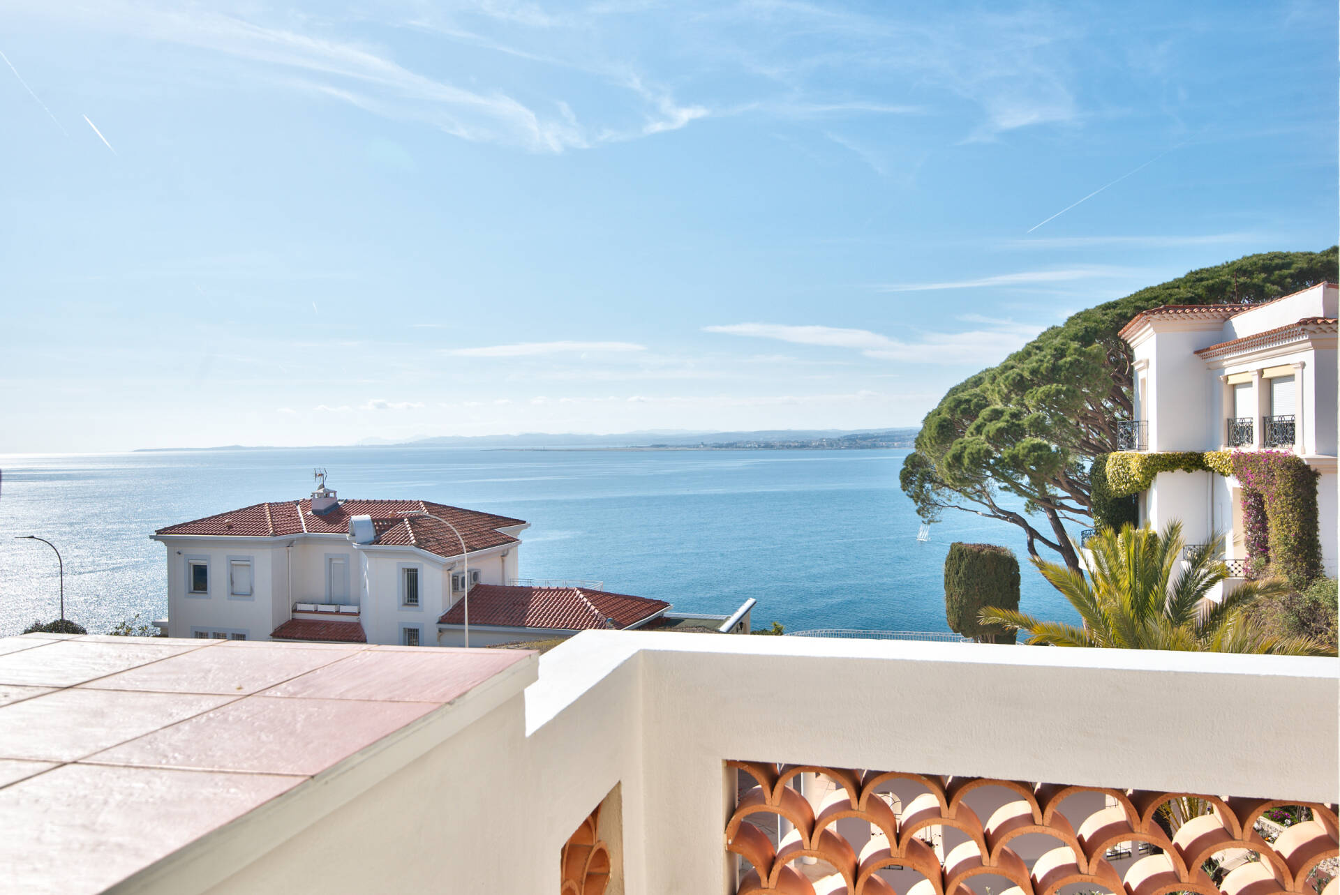 Maison  - 4 pièces  - 130.39 m² -  1 950 000 € - À vendre 