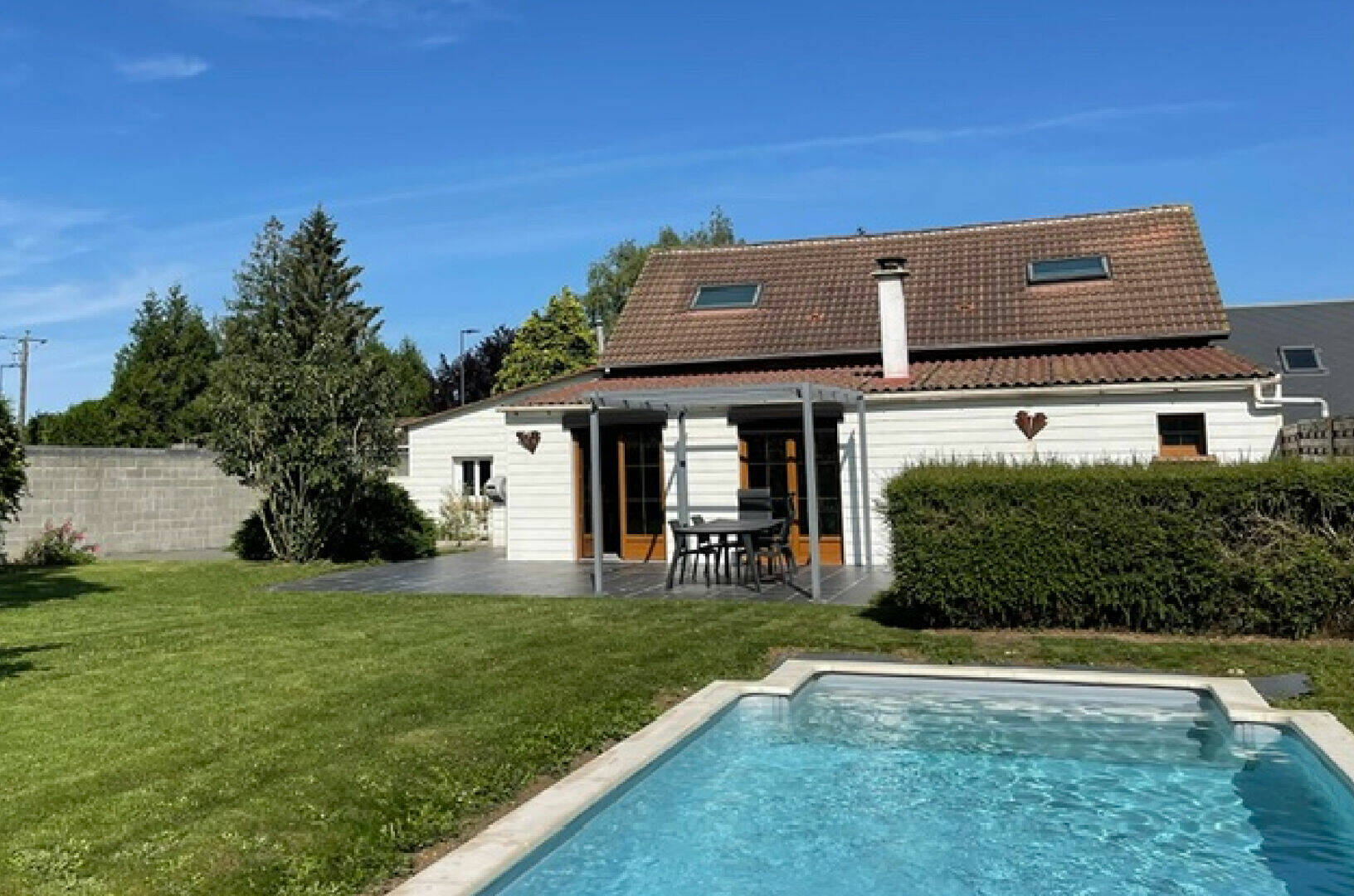 Maison familiale avec piscine