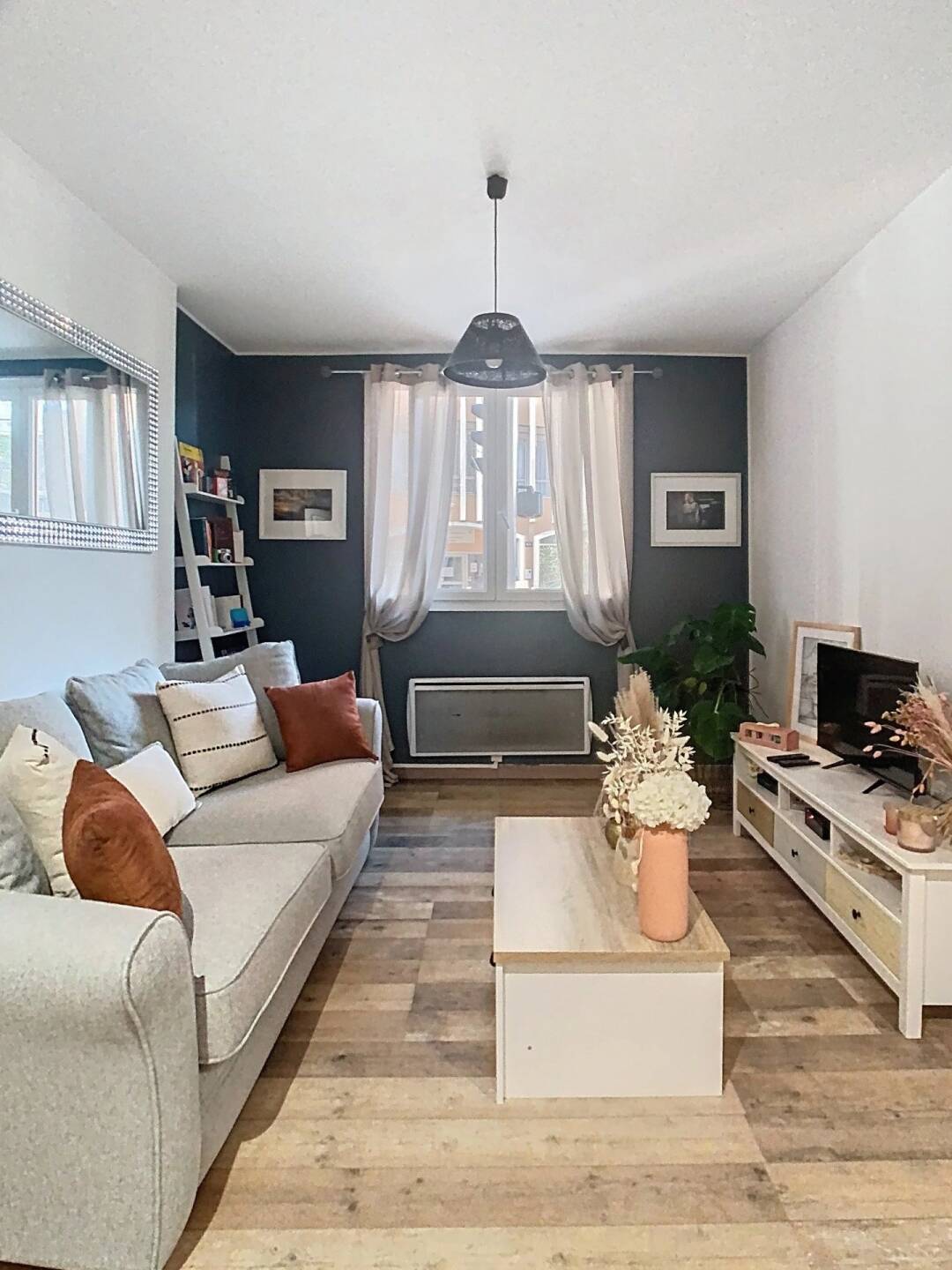 Appartement  - Appartement  - 2 pièces  - 45.42 m² -  189 900 € - À vendre 