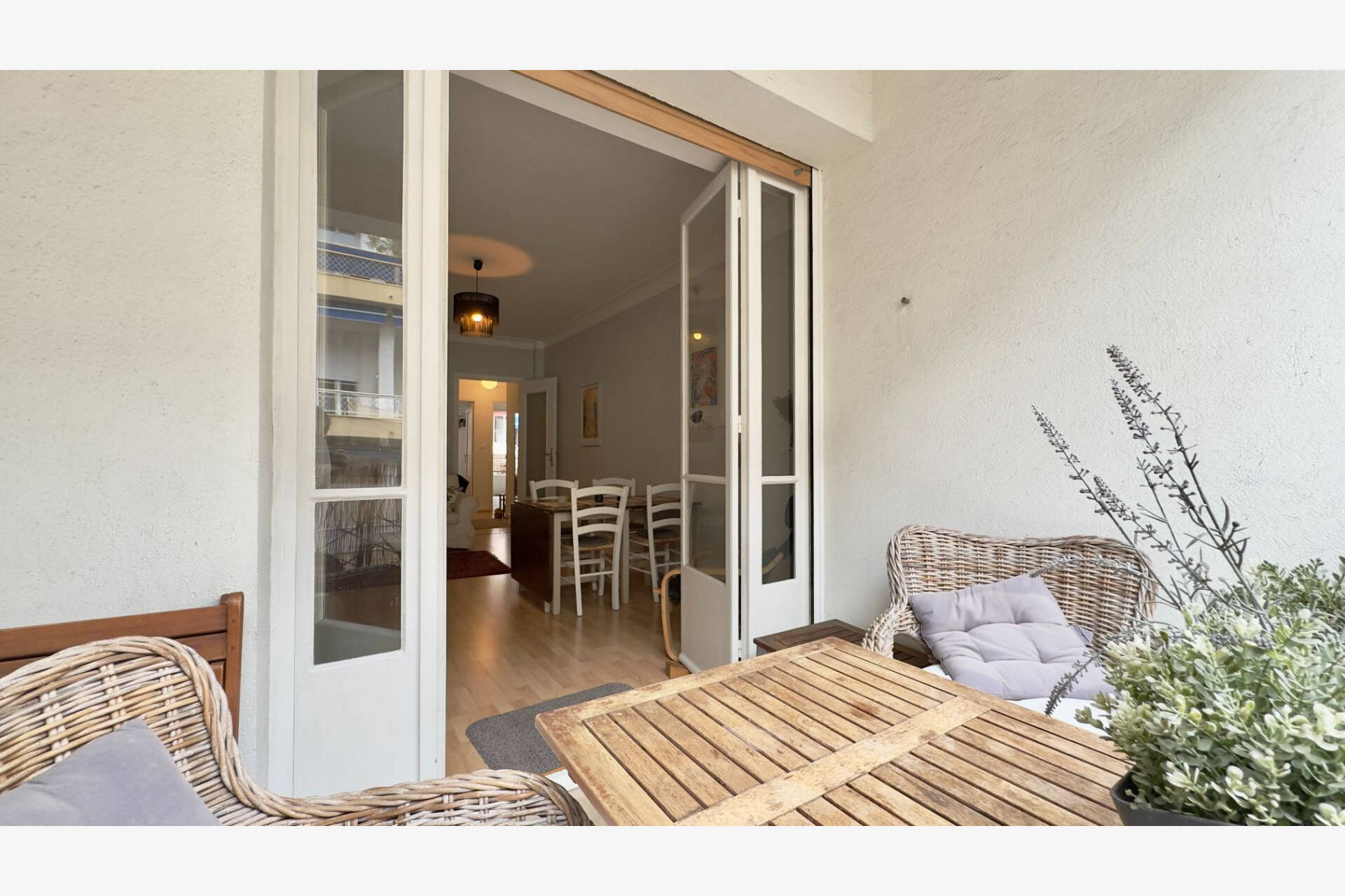 Appartement  - 2 pièces  - 46.05 m² -  299 000 € - À vendre 