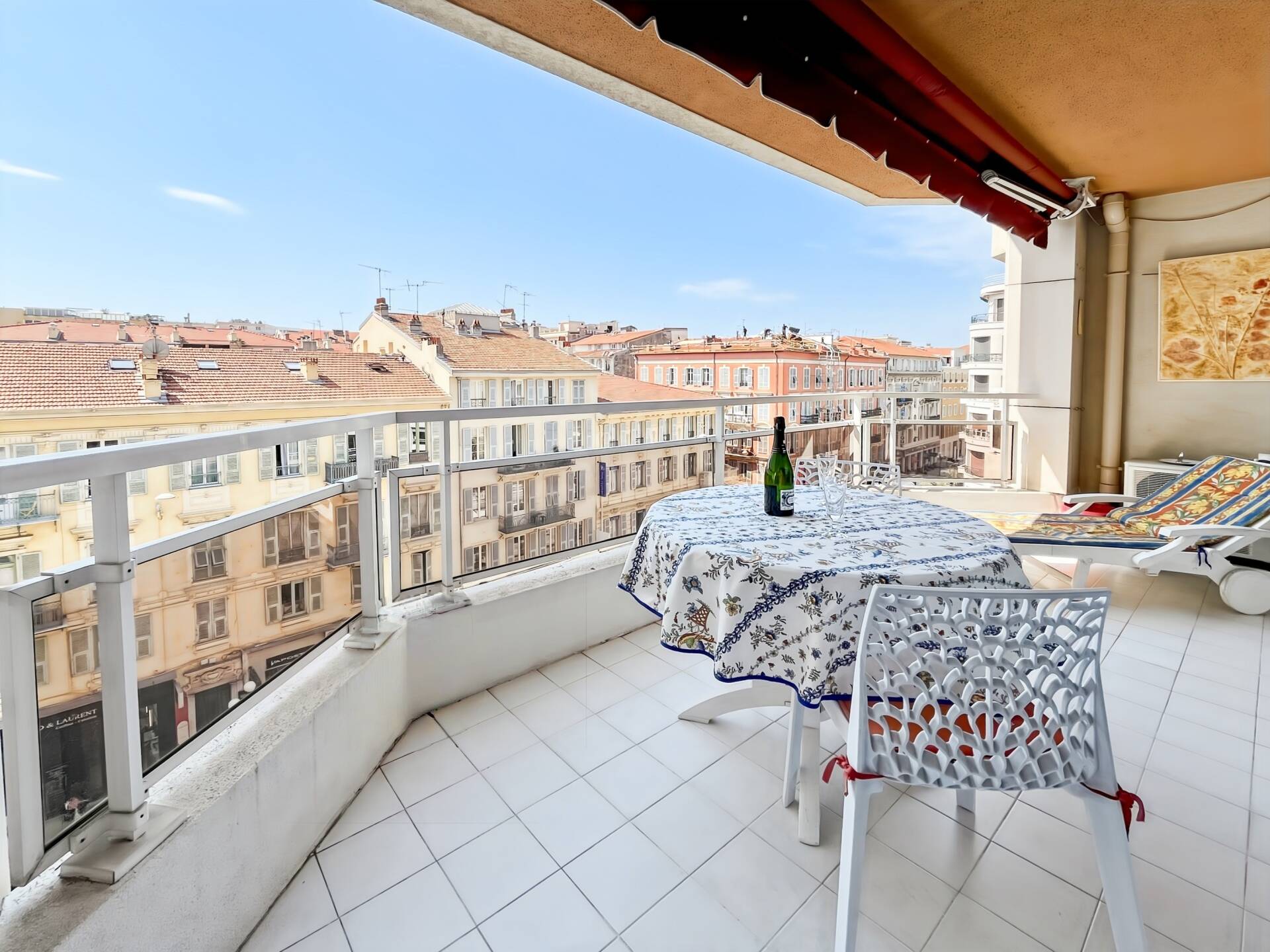 Appartement  - 3 pièces  - 63.78 m² -  630 000 € - À vendre 