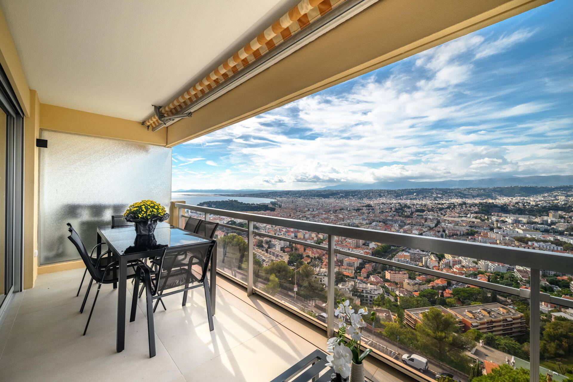 Appartement  - 3 pièces  - 84.0 m² -  1 290 000 € - À vendre 