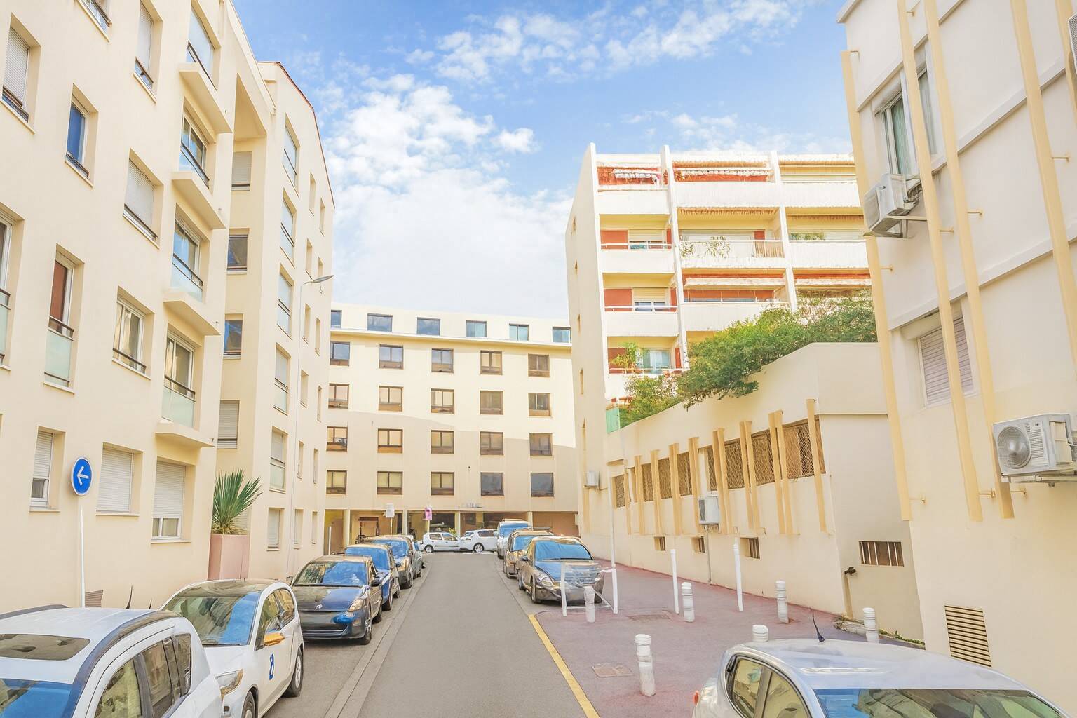 Toulon, locaux loués à une association. Rentabilité 8%