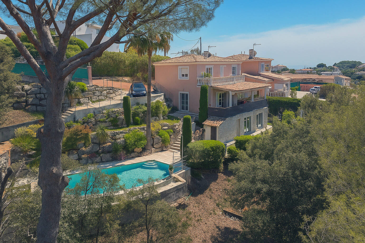Maison  - 8 pièces  - 233.0 m² -  1 100 000 € - À vendre 