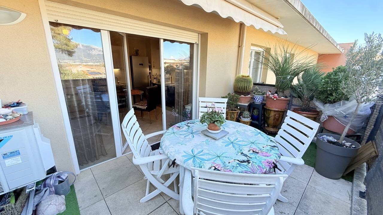 Viager Occupé Appt F3 + 2 garages au Pradet sur Femme de 85 ans. 3mn en Voiture Plage de Monaco