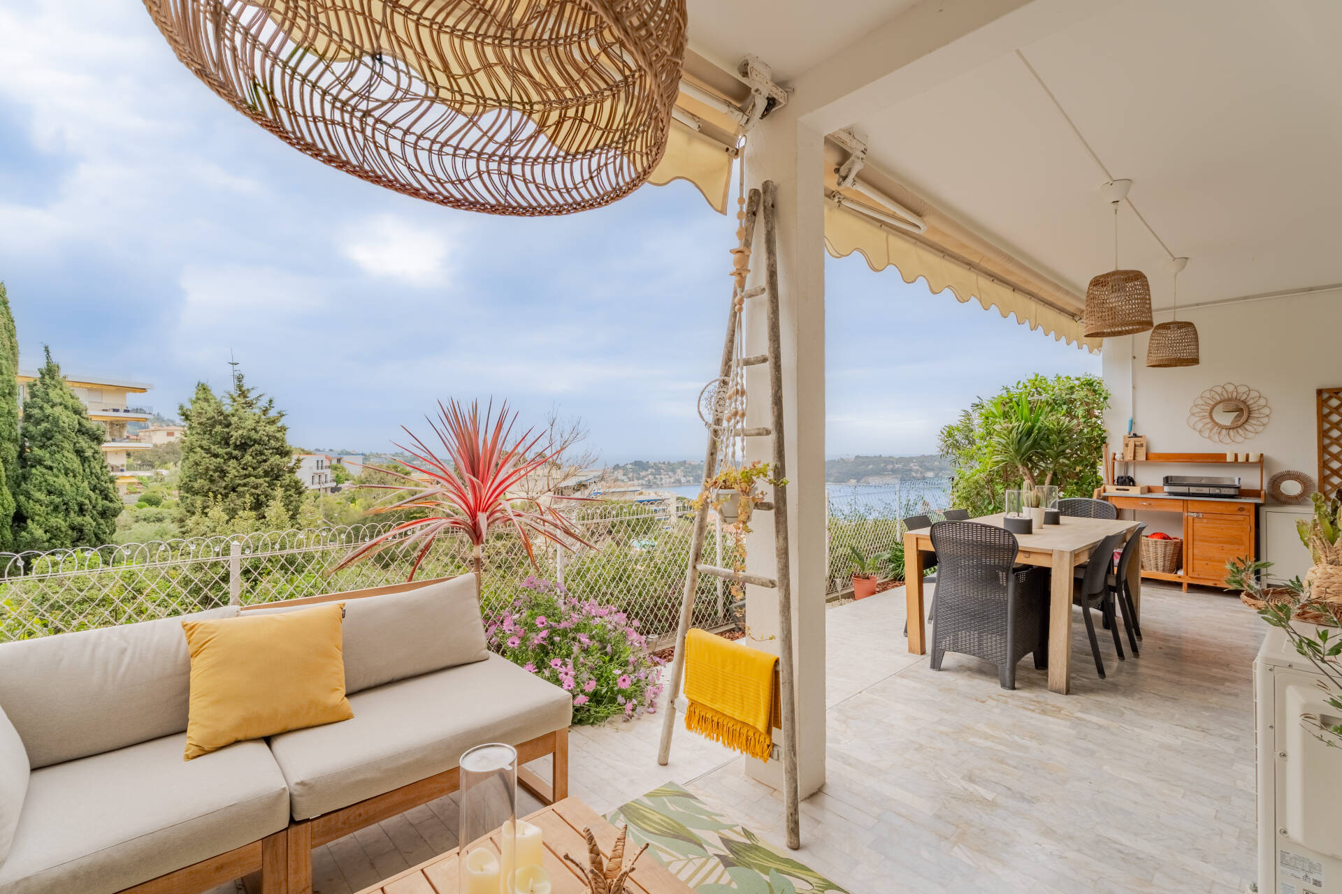 Appartement  - 4 pièces  - 105.51 m² -  1 250 000 € - À vendre 