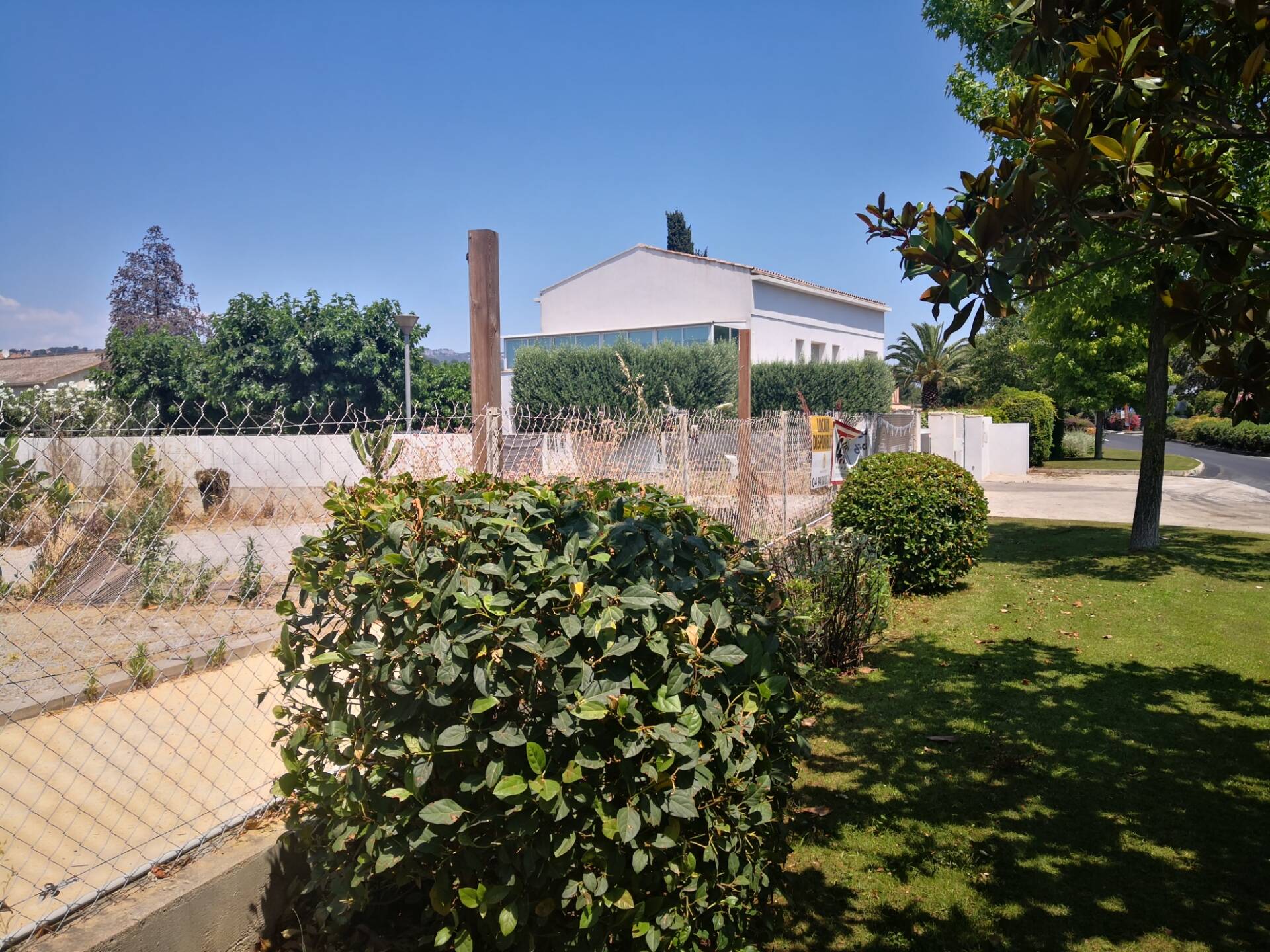 Sanary, à louer terrain de 660 m2