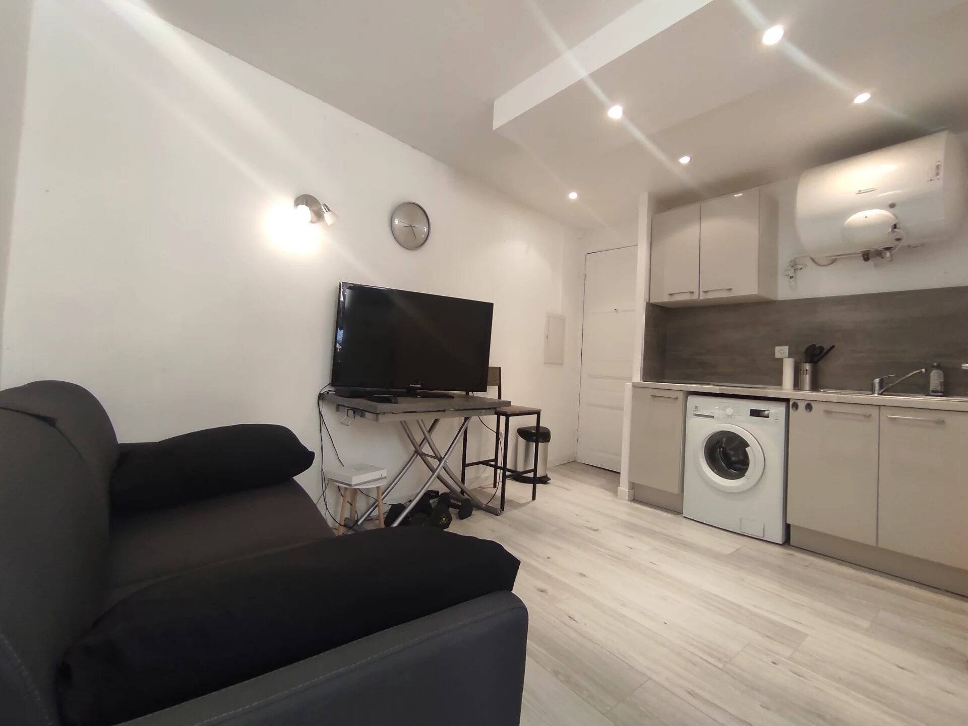 NICE - LEPANTE - 2 pièces vendu meublé idéal investisseur