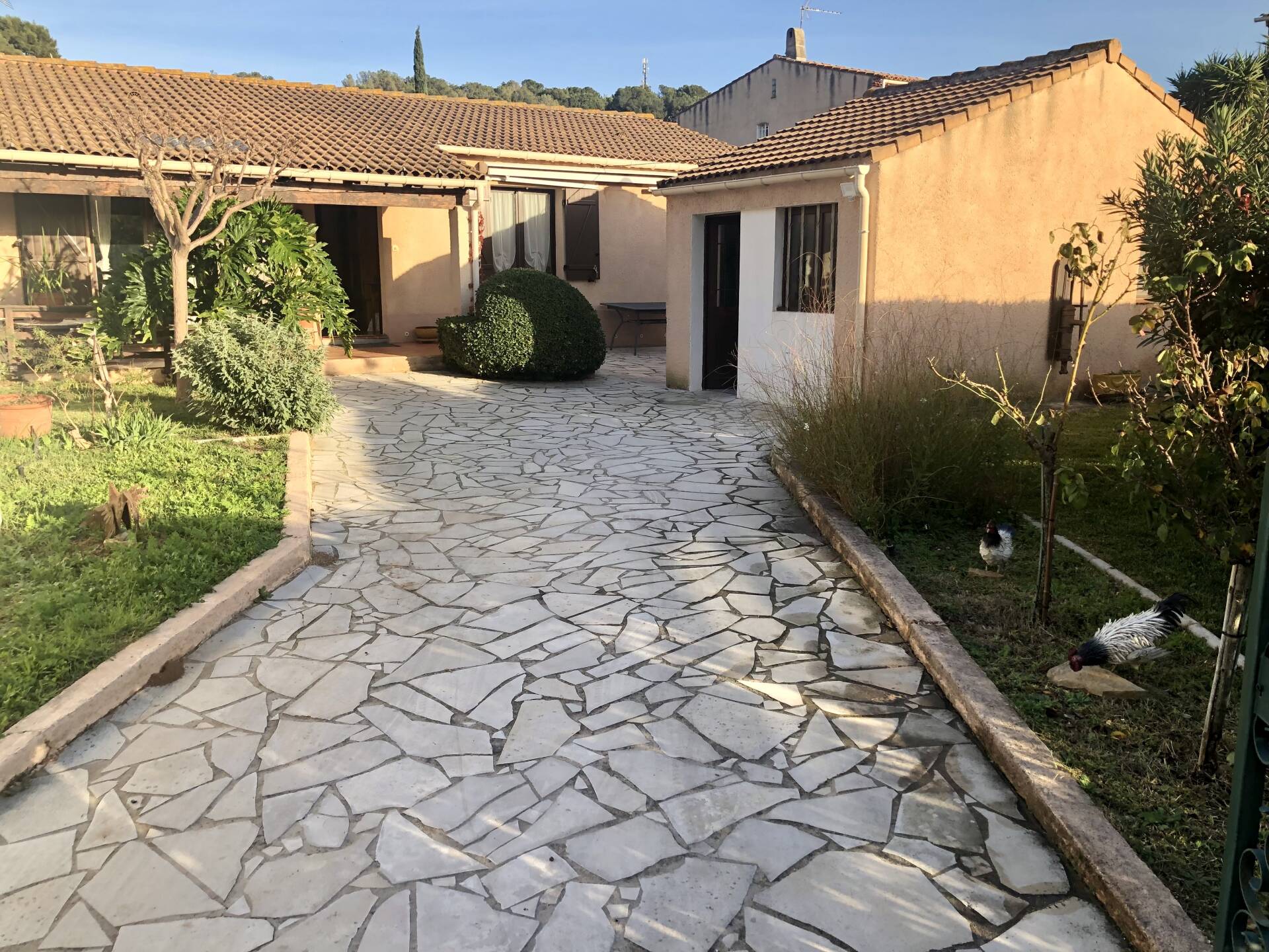 LA SEYNE SUR MER - COLLE D'ARTAUD - VILLA plain pied 4 Pièces sur 485m² de terrain