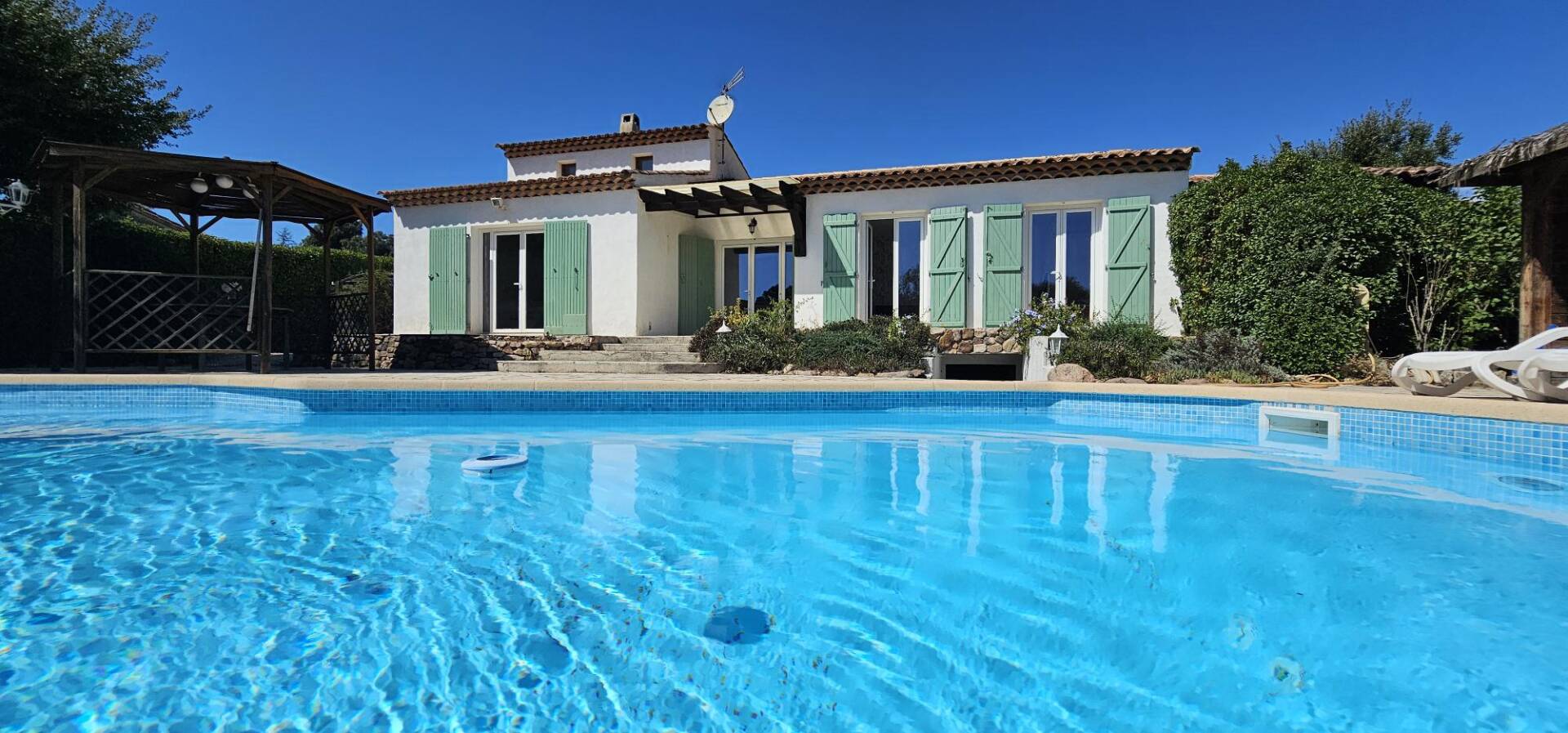 Villa T4/5 avec piscine à Roquebrune Sur Argens
