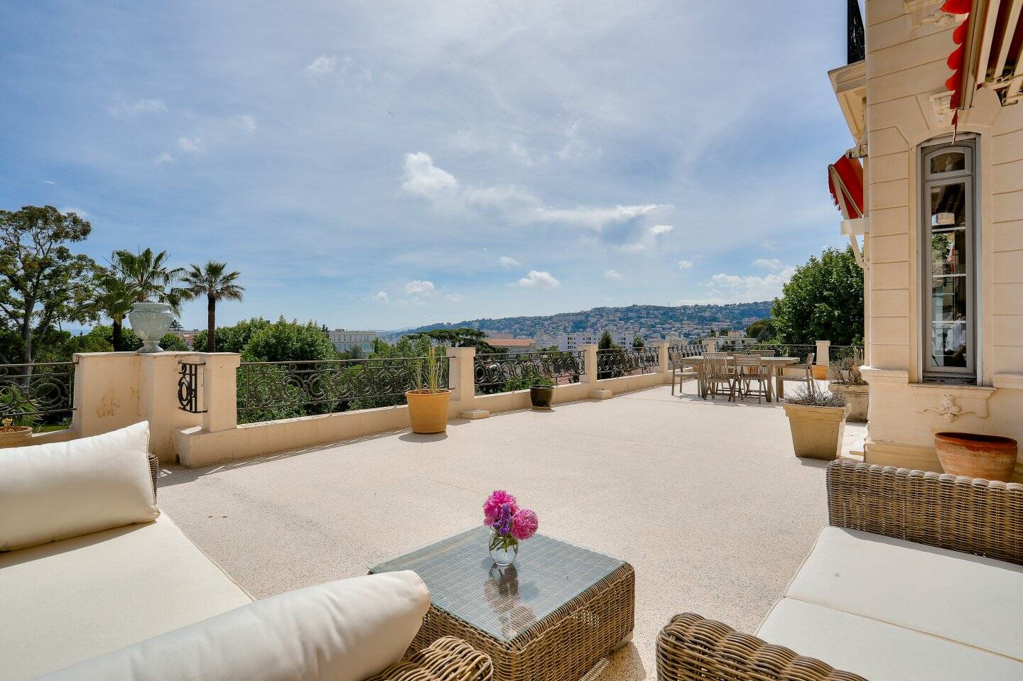 Nice - Exceptionnel appartement rénové dans un ancien Palace de Cimiez