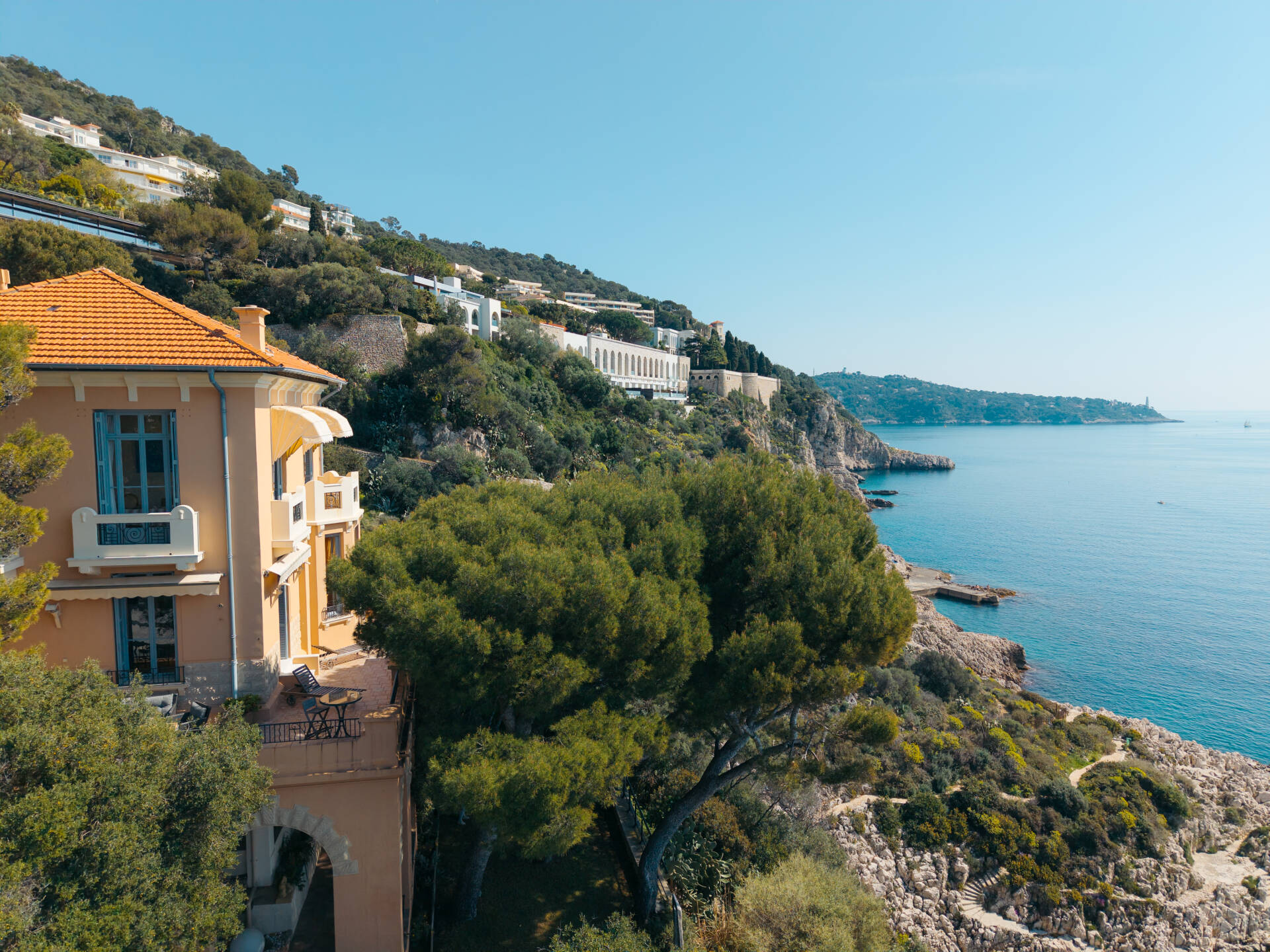 Maison  - 6 pièces  - 229.23 m² -  6 300 000 € - À vendre 