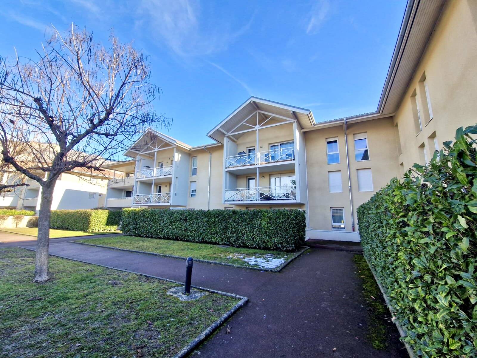 Bonneville Appartement T3 en rez de jardin