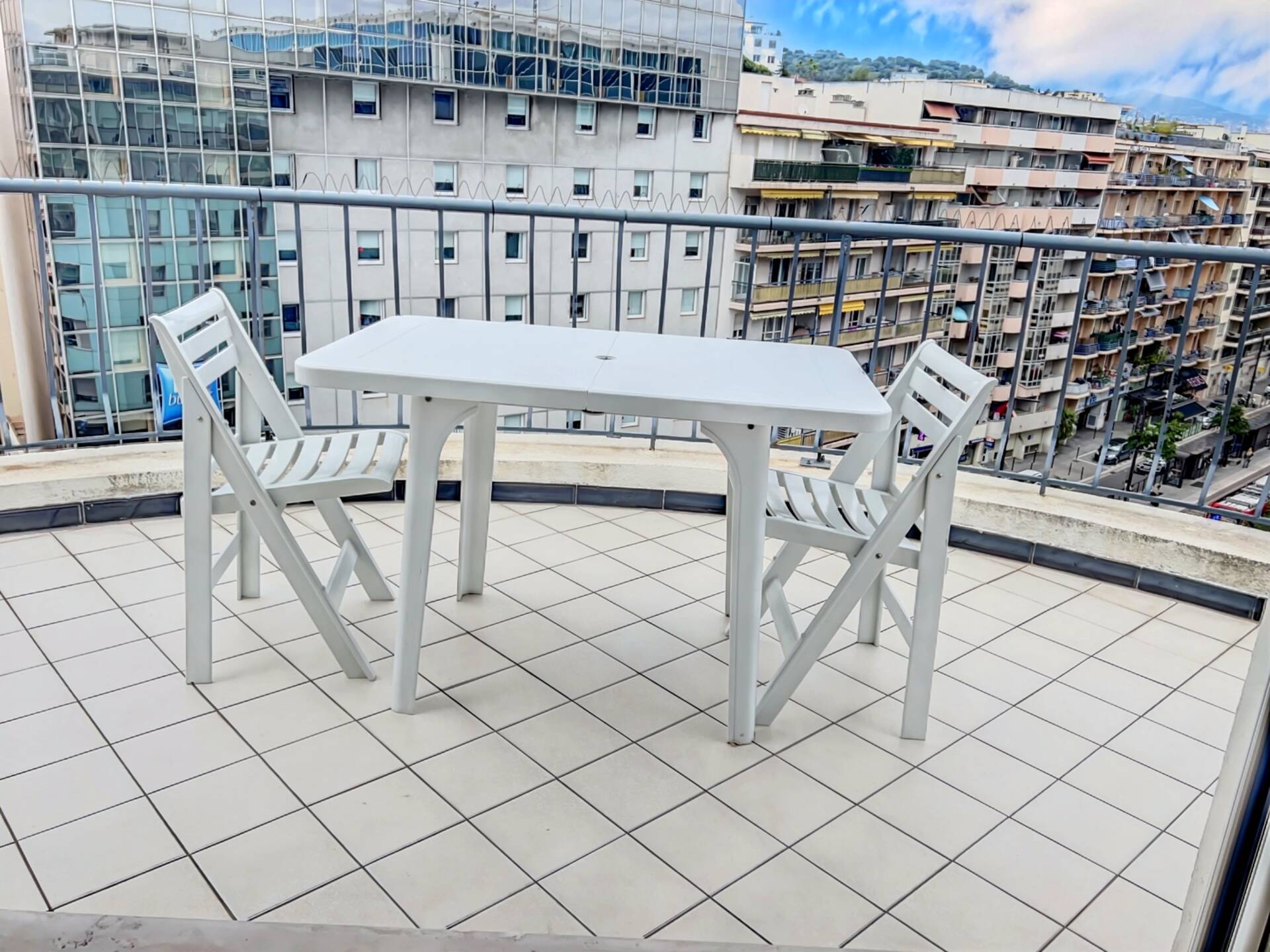 Appartement  - 2 pièces  - 32.26 m2 -  309 000 € - À vendre 